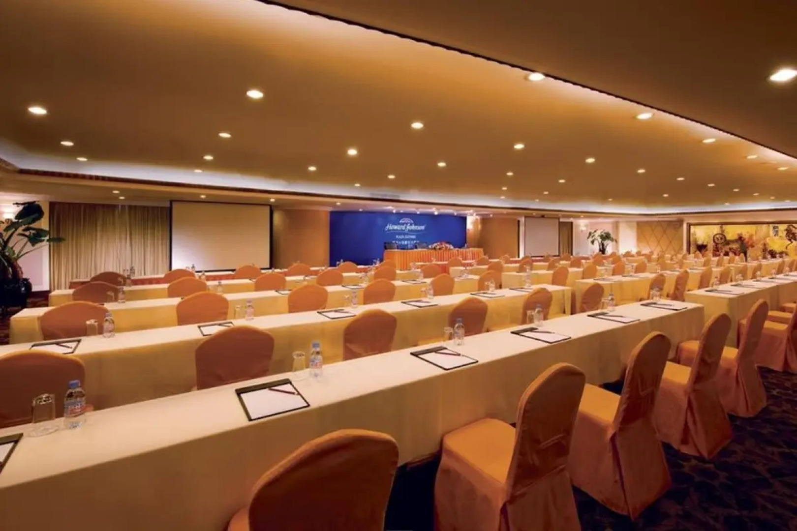 Howard Johnson Plaza by Wyndham Guiyang