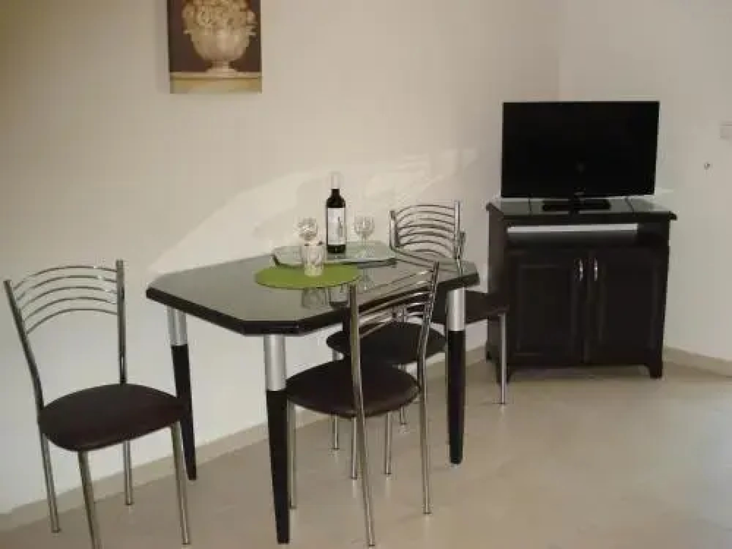 Niki Apartments