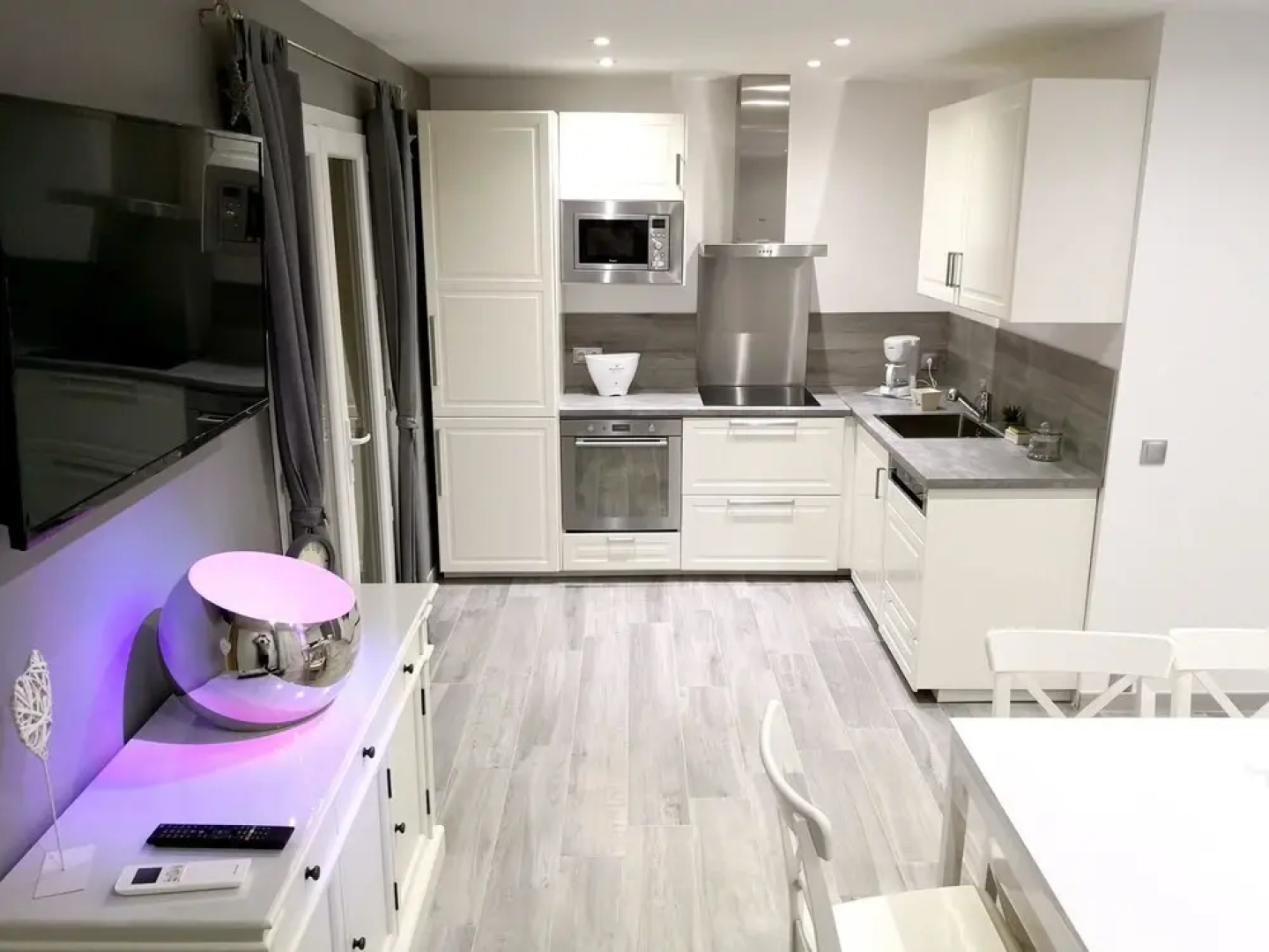 House With 2 Bedrooms in La Ciotat, With Enclosed Garden and Wifi - 2