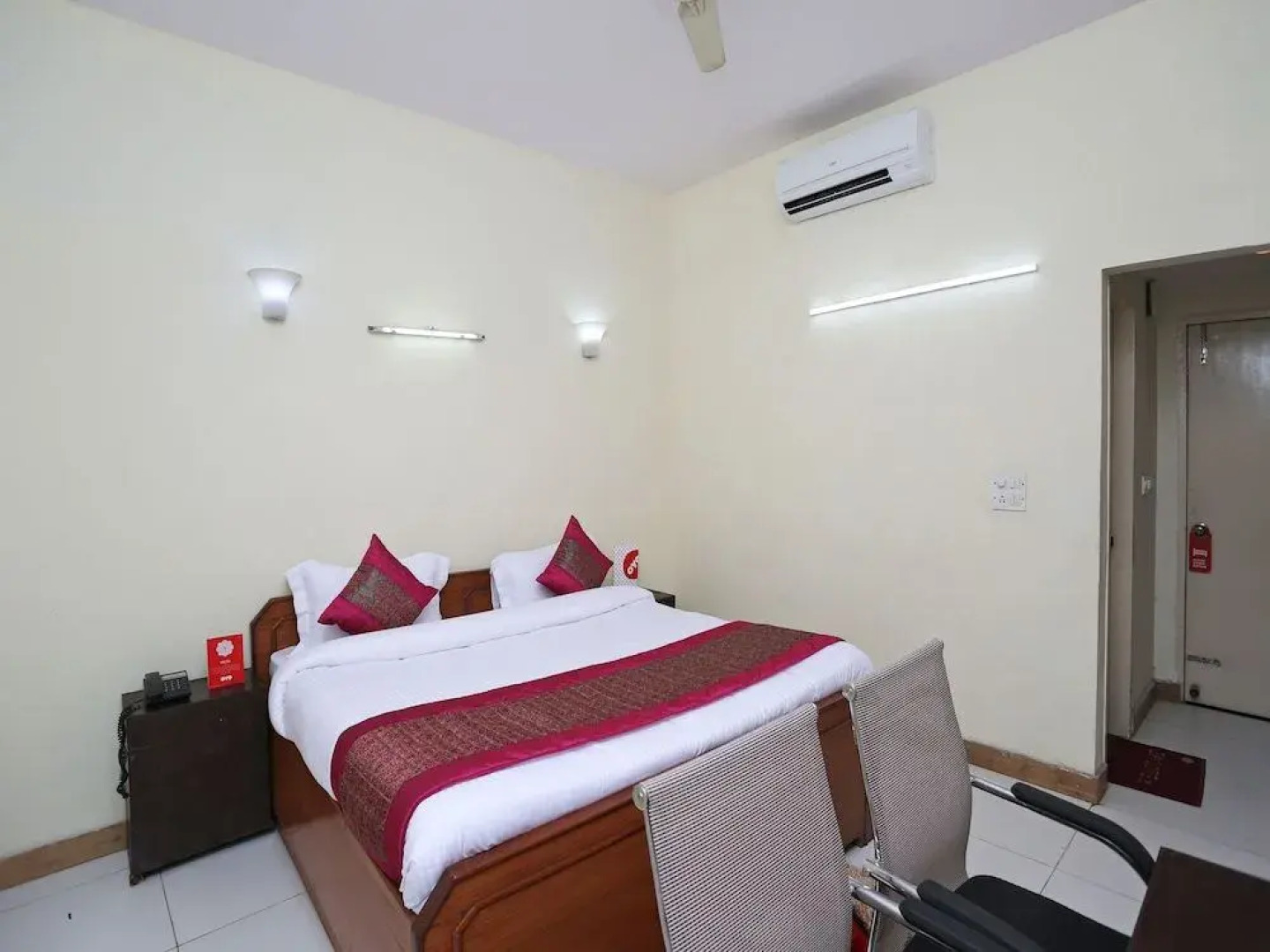 OYO 13592 Royal Stay Inn