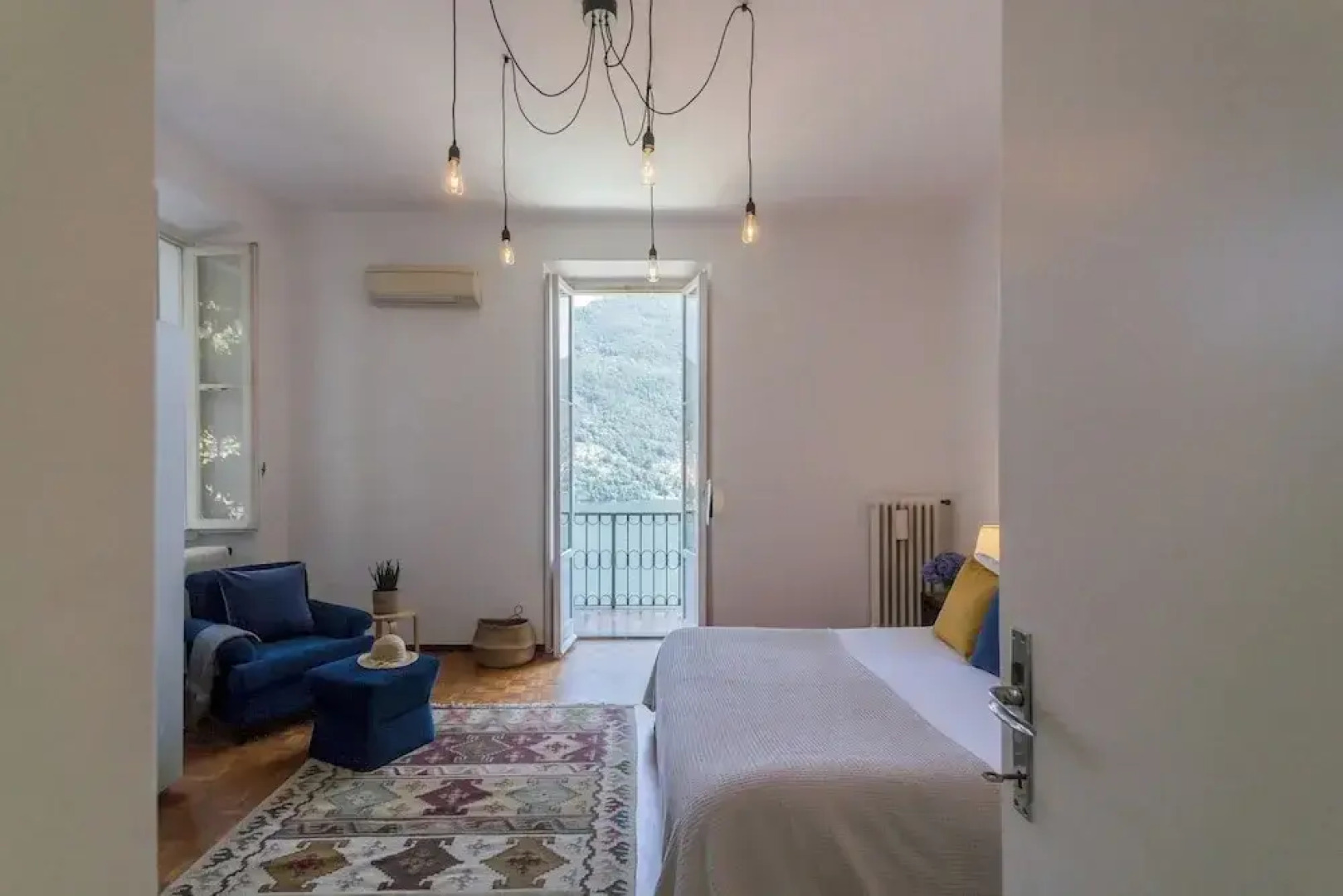 Villa Chiara Moltrasio With Private Garden by Rent all Como