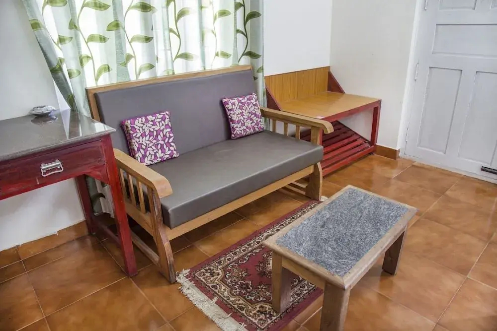GuestHouser 1 BR Bed & Breakfast
