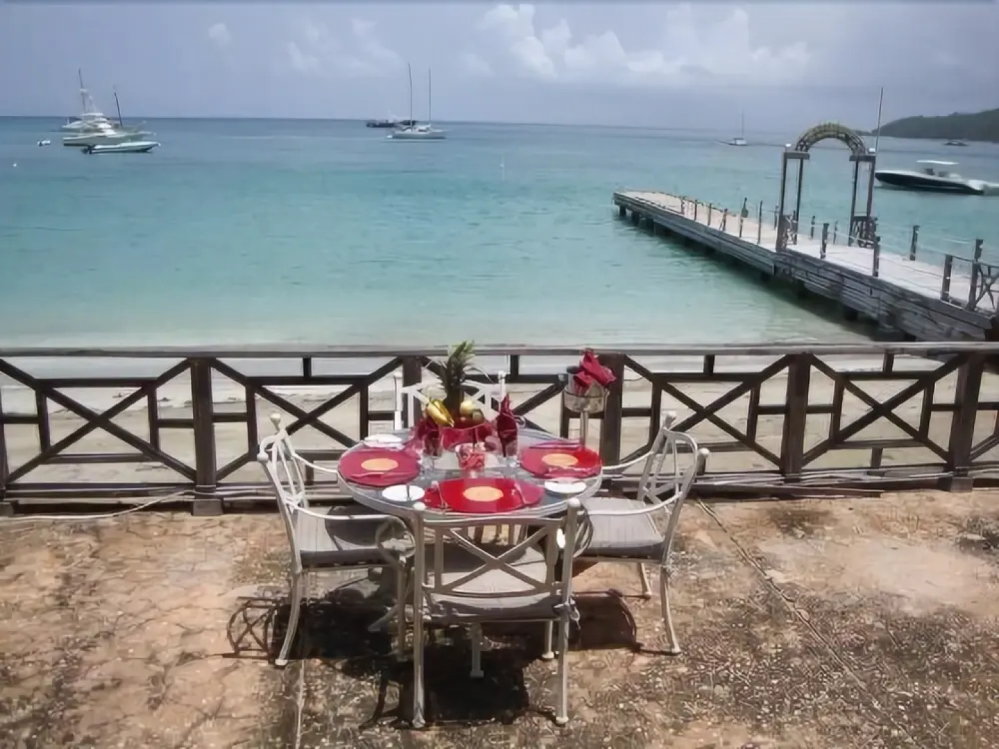 Tamarind Beach Hotel & Yacht Club