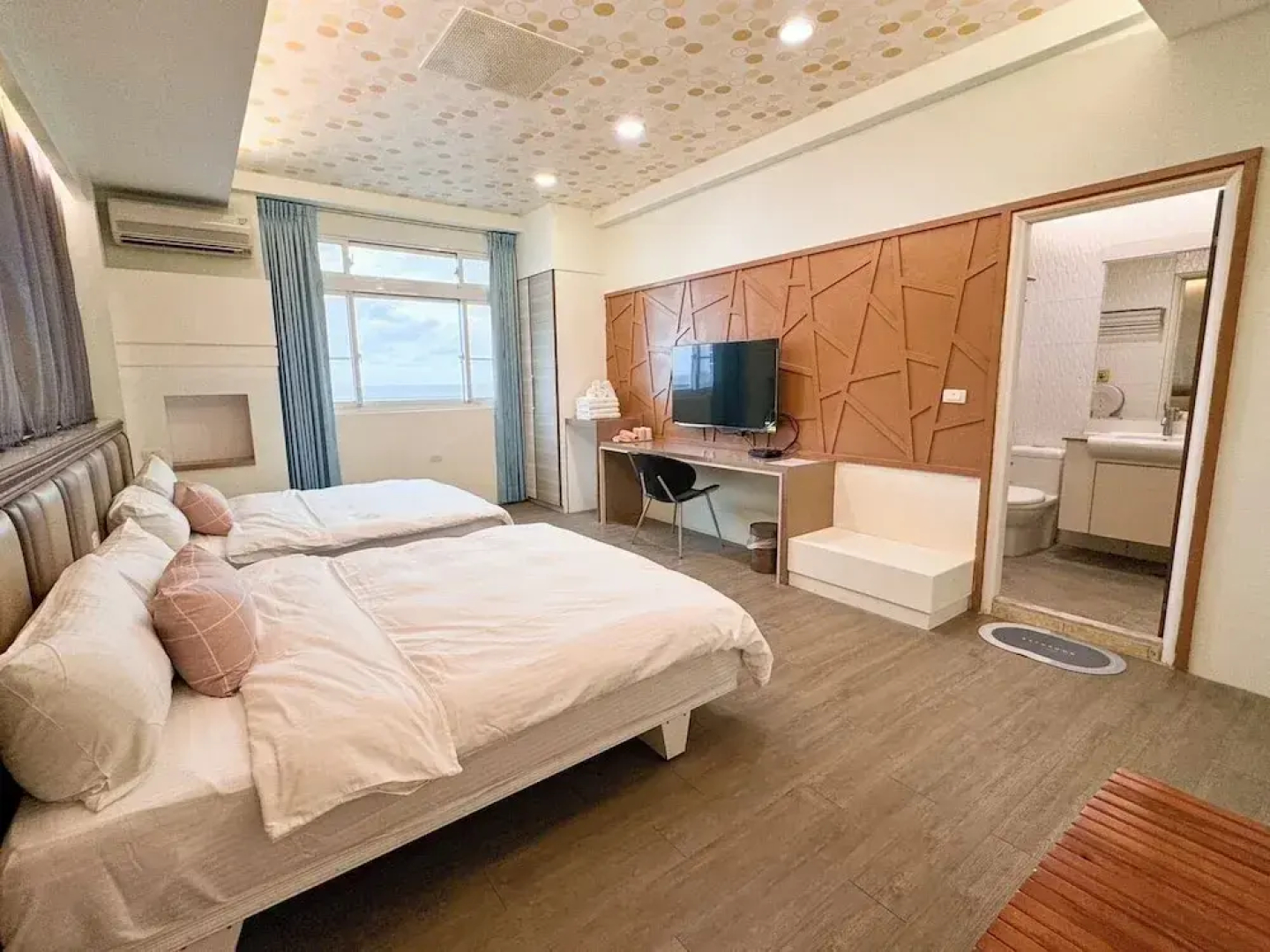 Green Island Bay Resort