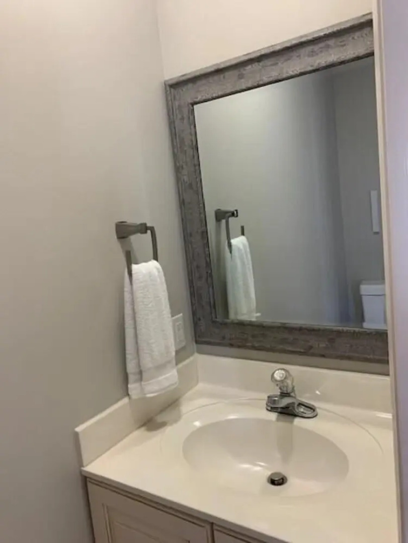 Quick Getaway - 4 Br Home