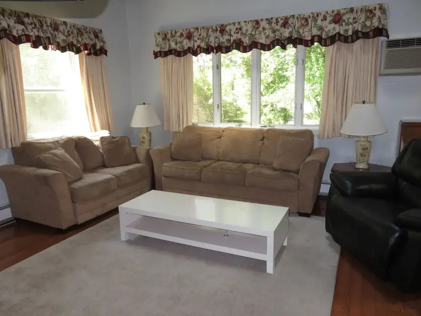 Cottages at the Even'tide Resort