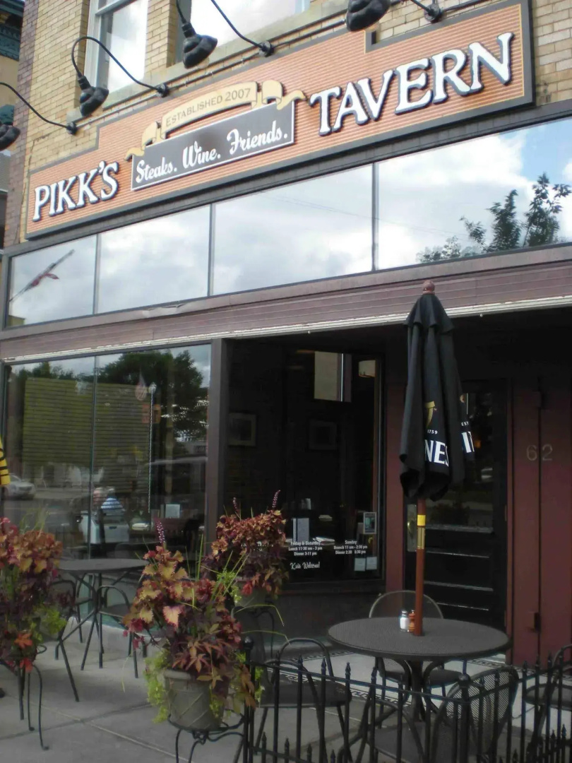 Pikk's Inn
