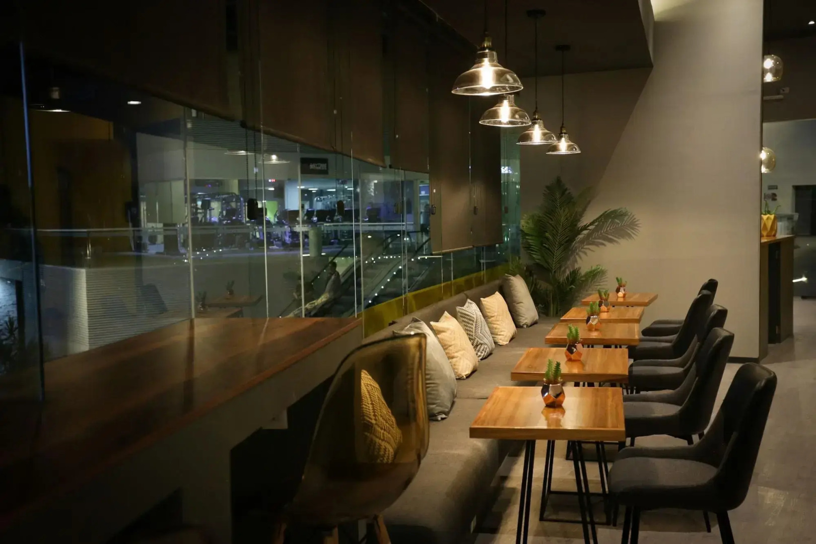 The Yellow Capsule Cancun Close to Airport