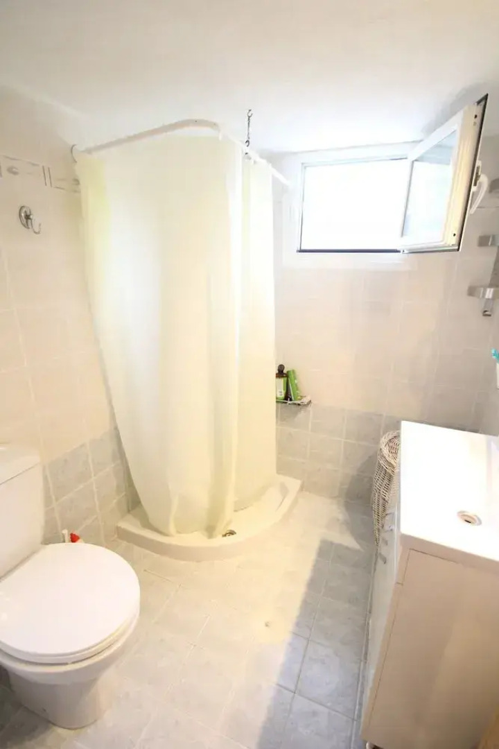 Fistiki House by Frangki