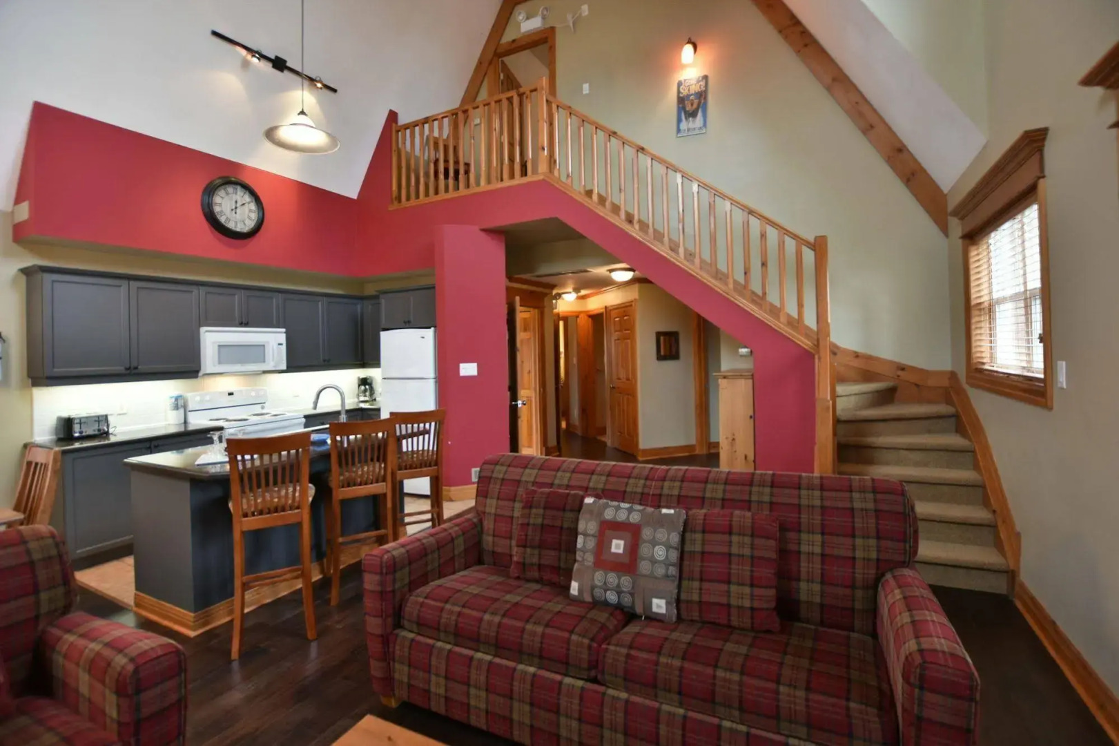 The Lodges at Blue Mountain - Historic Snowbridge Condos