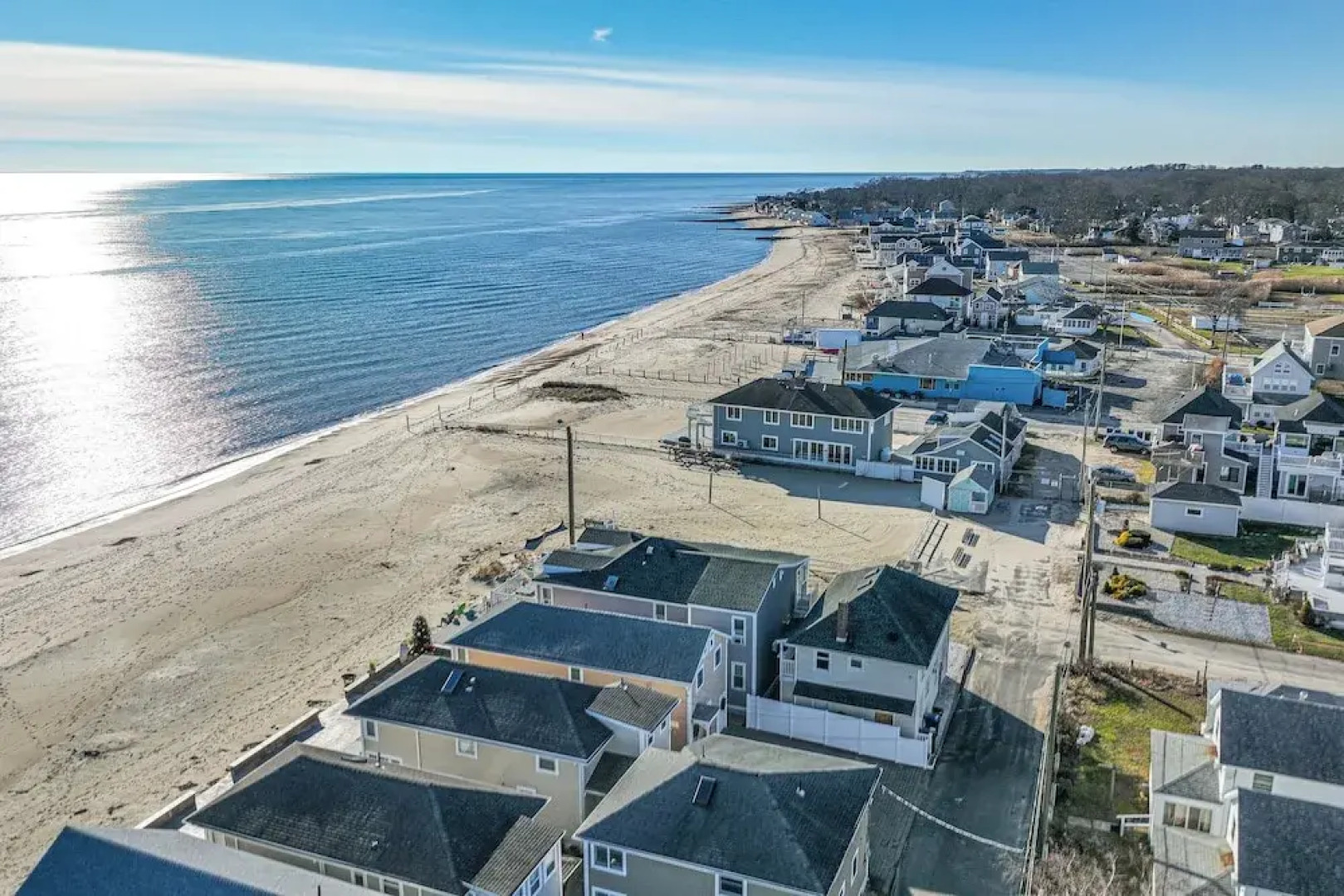 Charming Old Lyme Cottage, Steps to Private Beach!