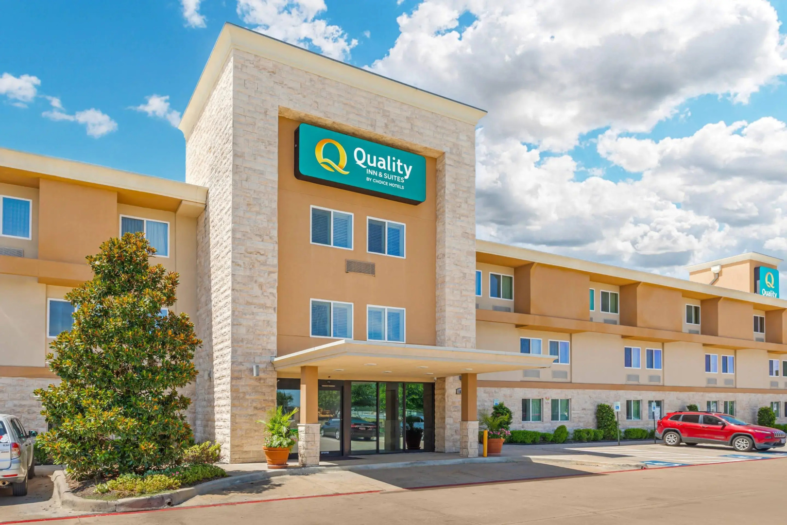Quality Inn & Suites Plano East - Richardson