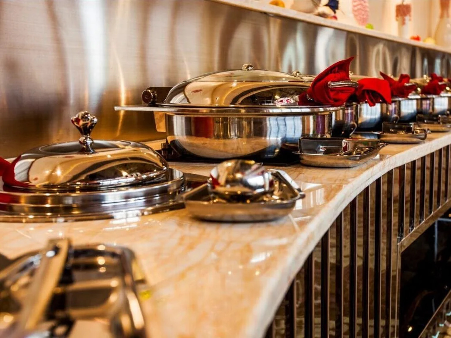 Imperial Palace Hotel