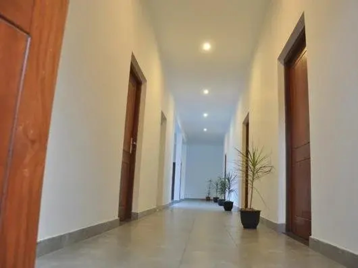 Aarya Hotel