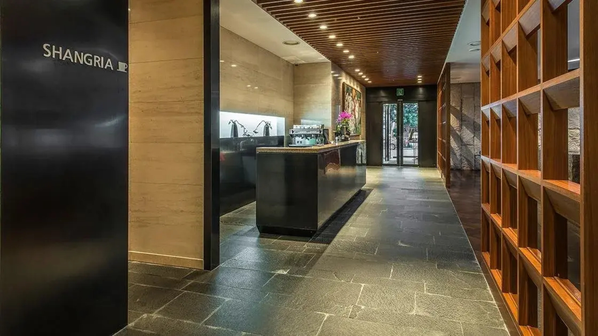 Shangria Beach Tourist Hotel