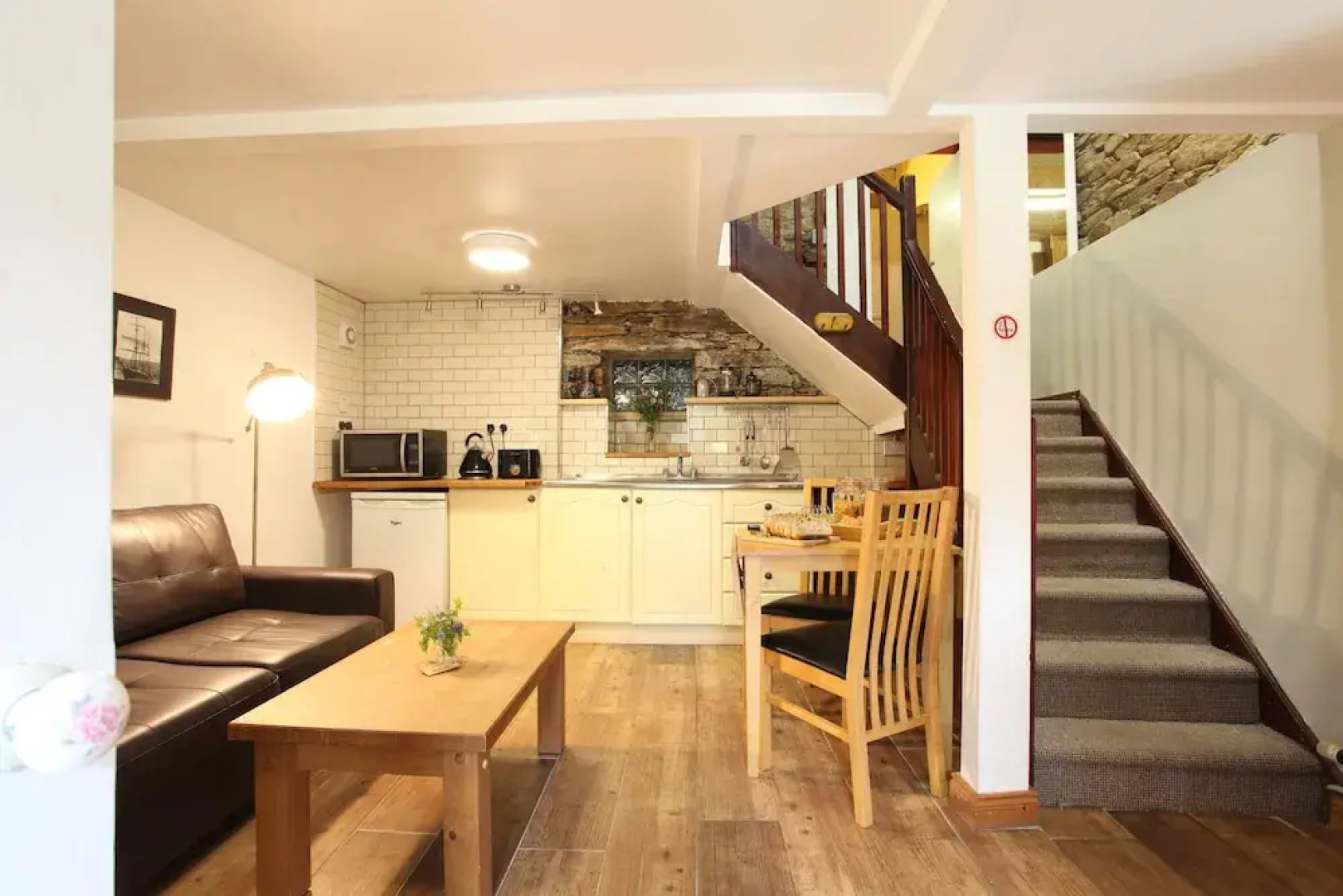 Moville Boutique Hostel