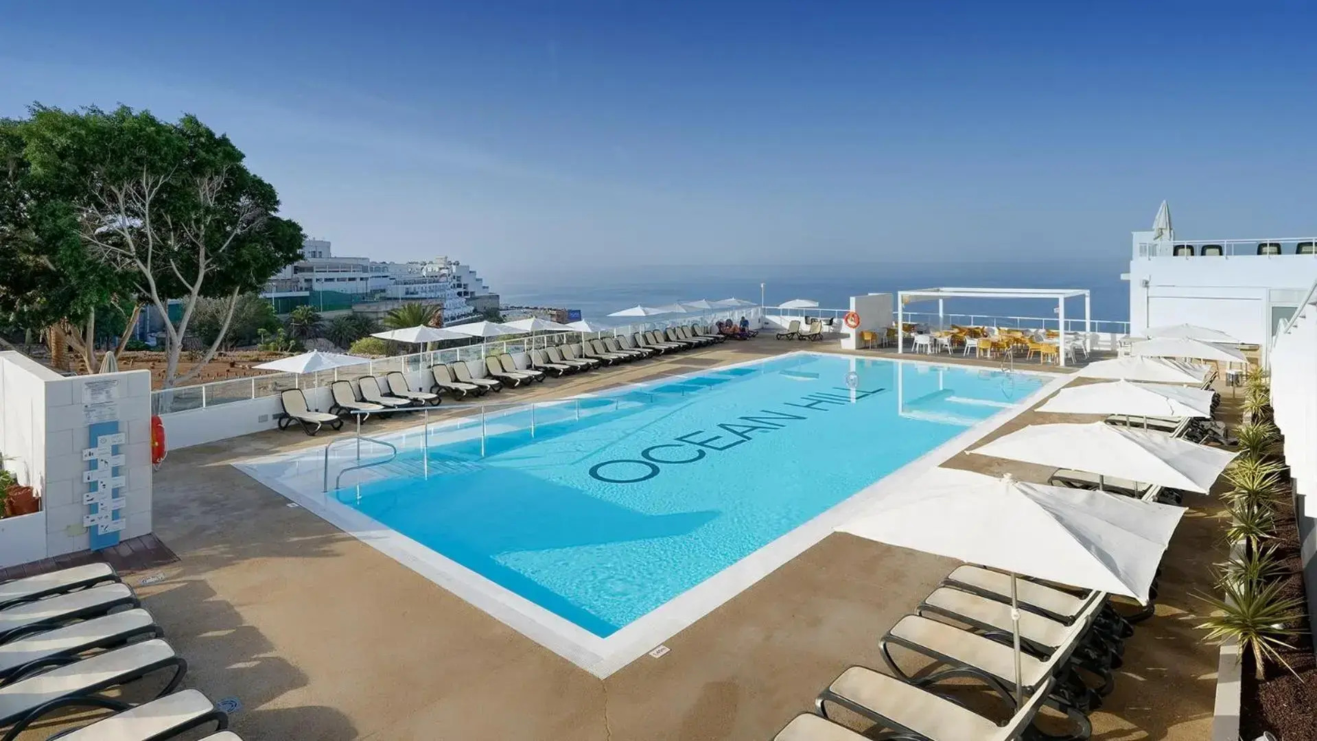 Apartamentos Blue Star