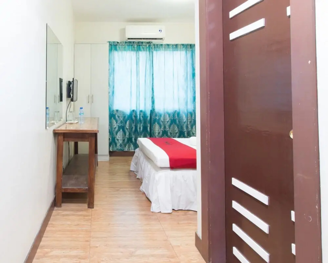 Zdb Condotel by RedDoorz