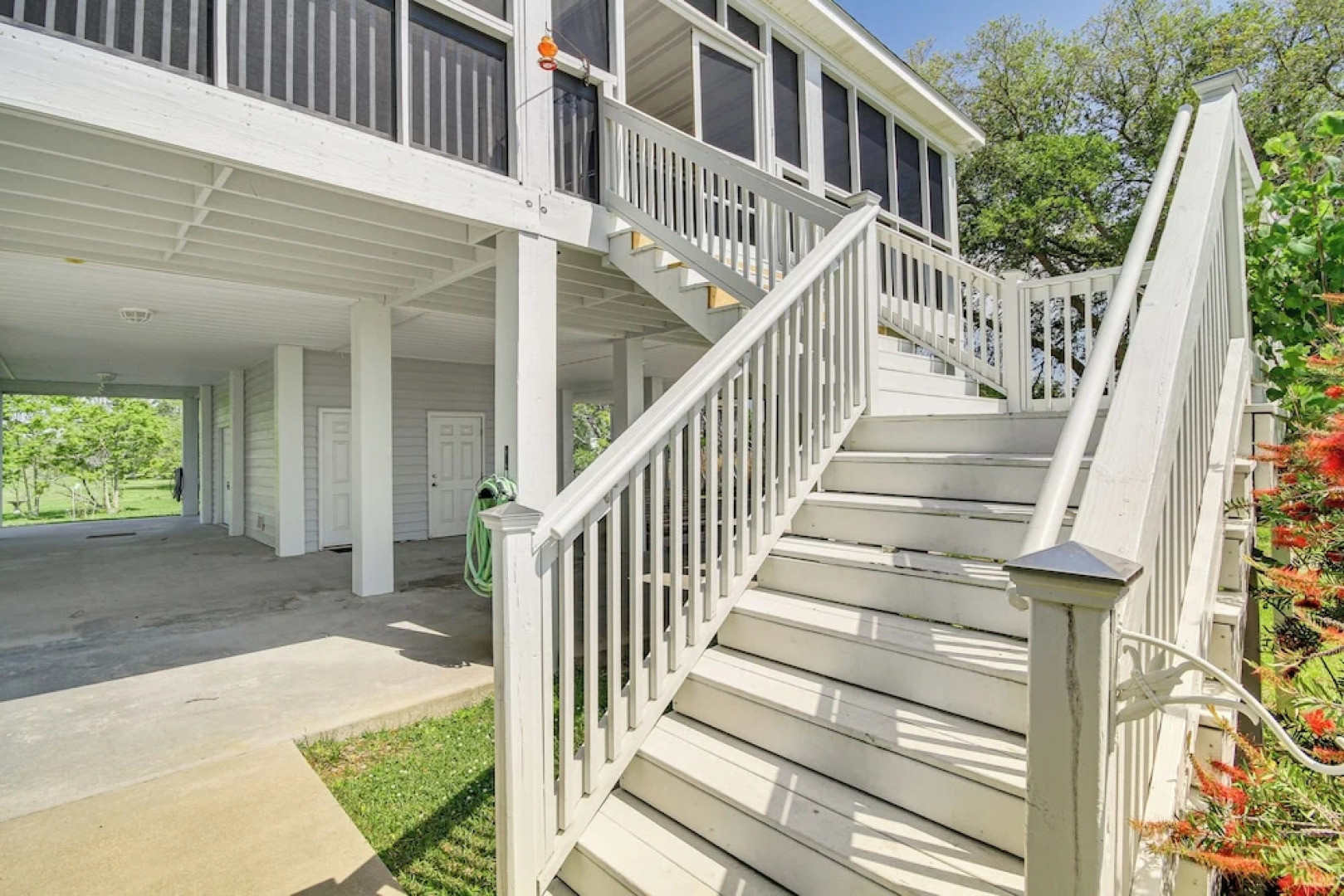 Waveland Vacation Rental - Walk to the Beach!