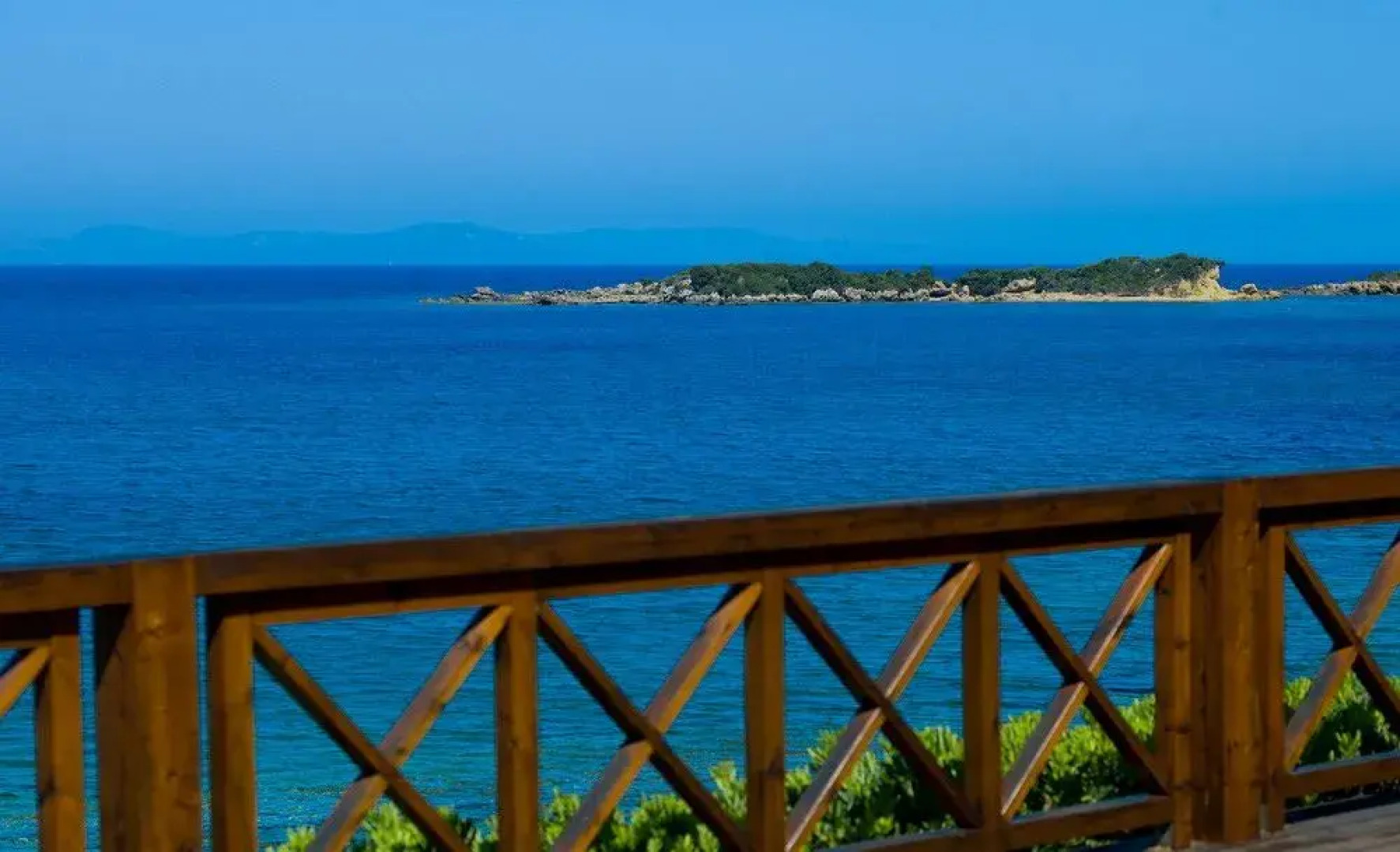 PHEIA, Vriniotis Resorts