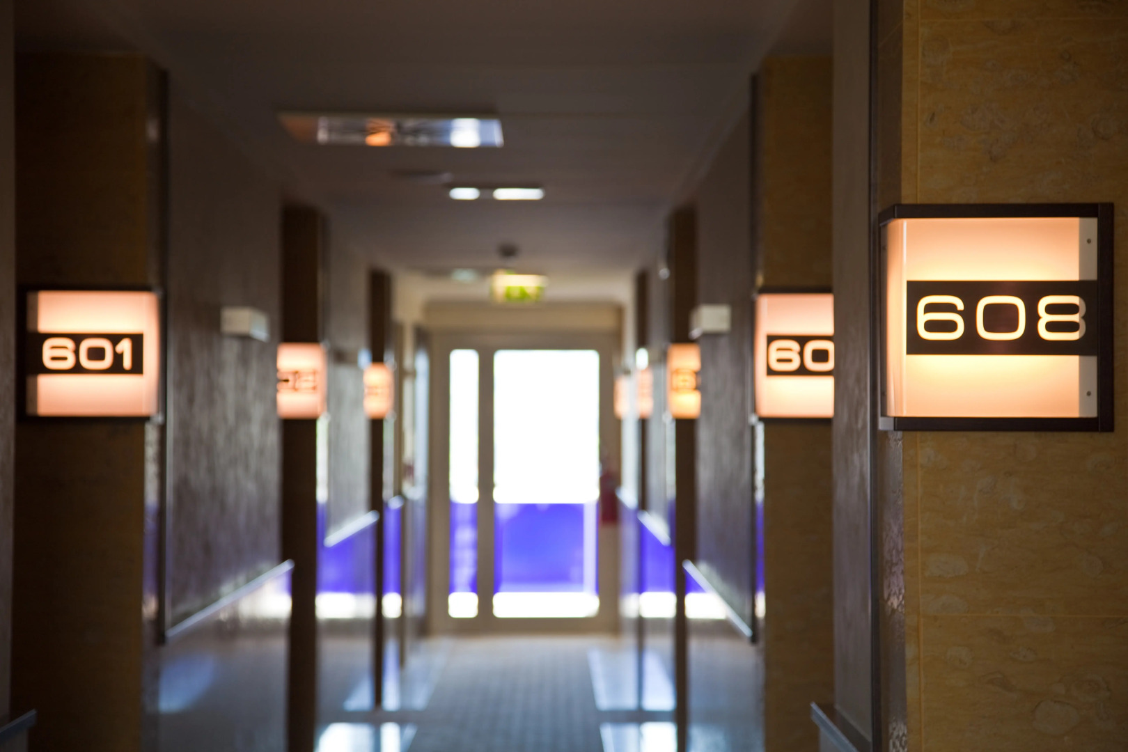 Breaking Business Hotel