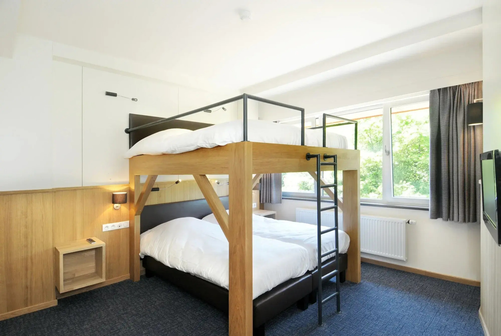 Mont-des-Pins Dennenheuvel