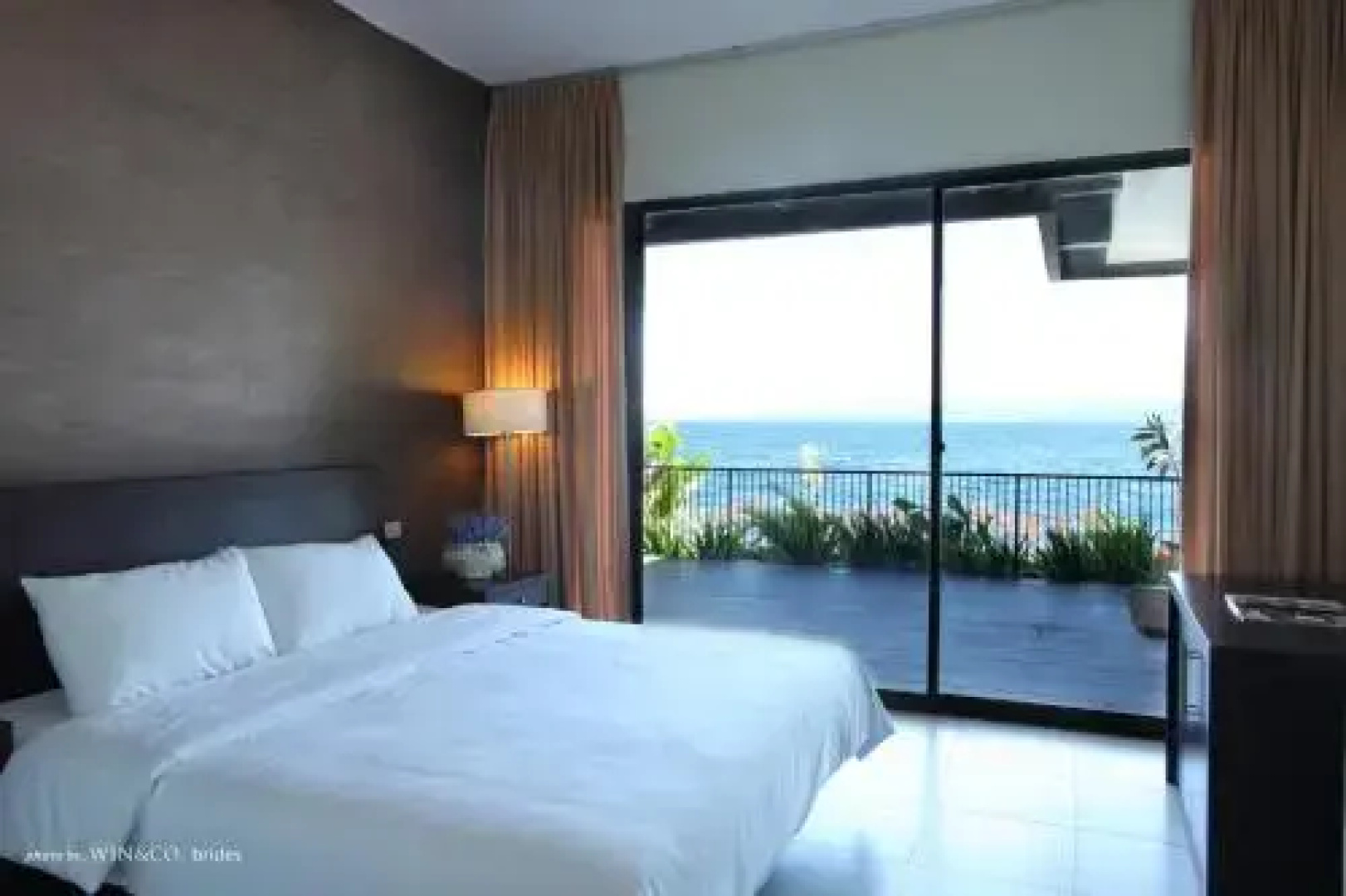 Tiara Bunga Hotel & Villa