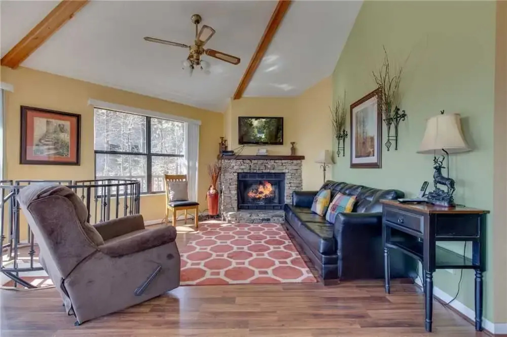 Smoky Mountain Dreams - Three Bedroom Cabin