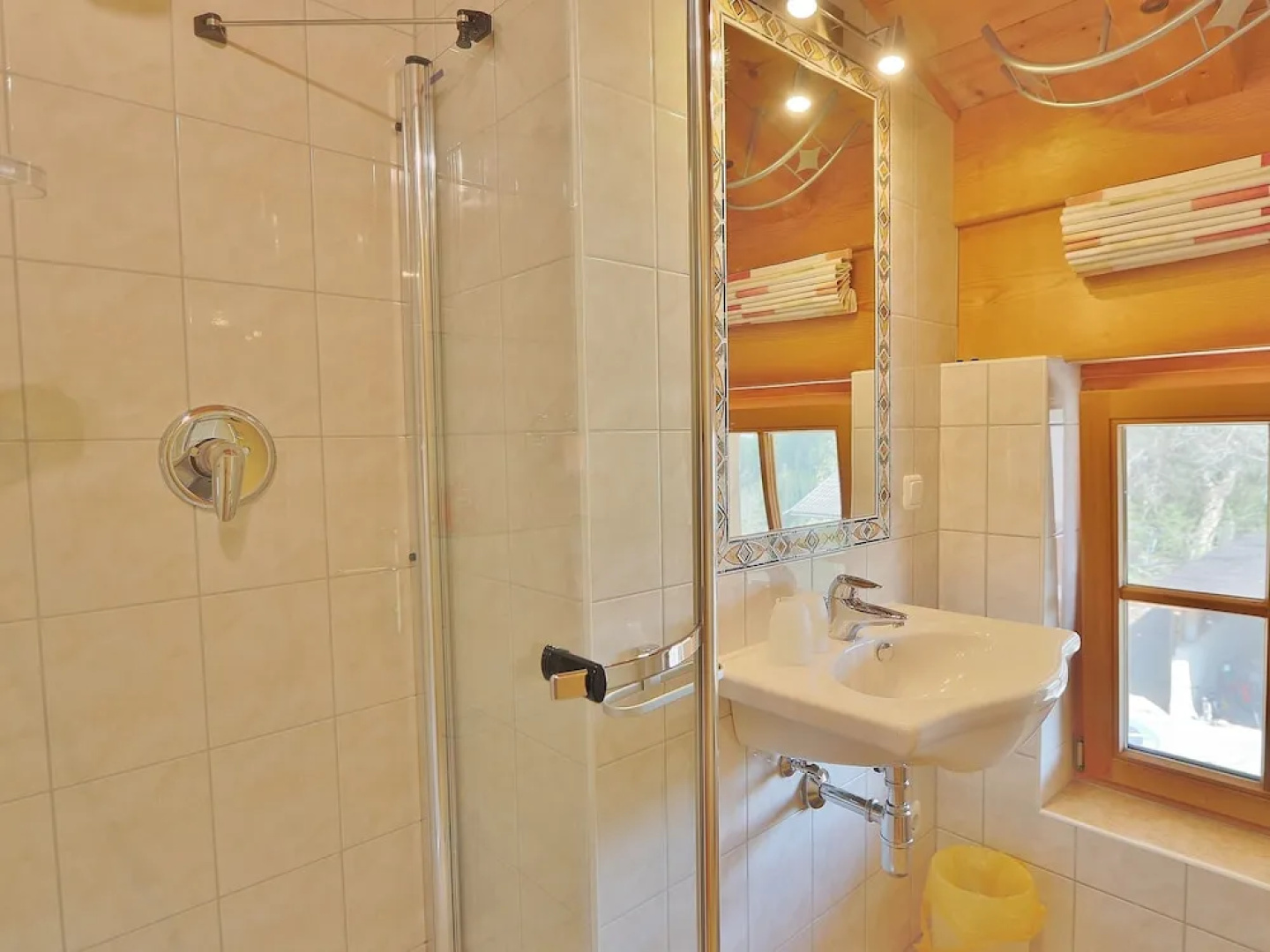Spacious Apartment With Mountain View in Brixen im Thale