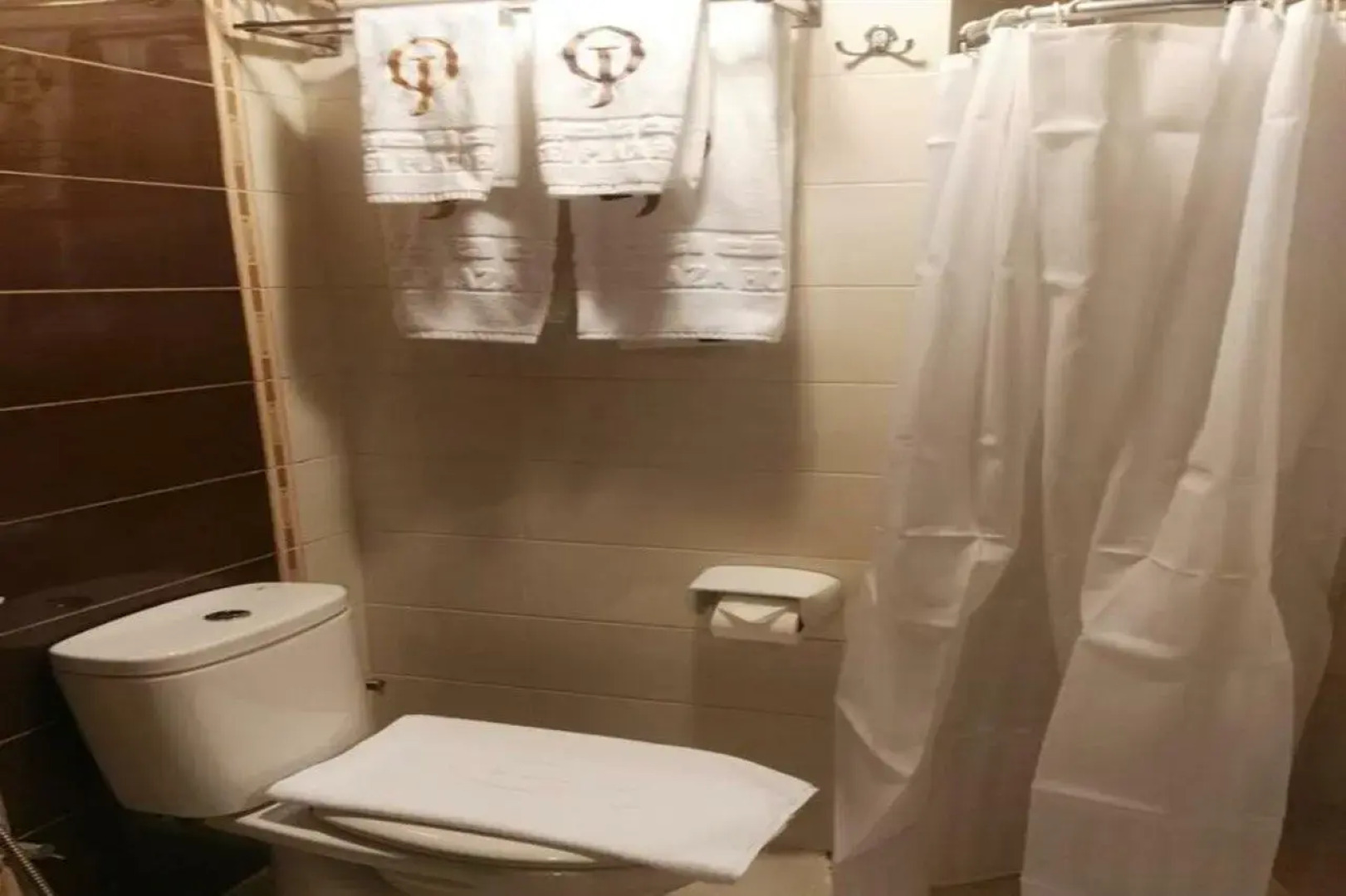 Fakhamet Al Aseel Hotel