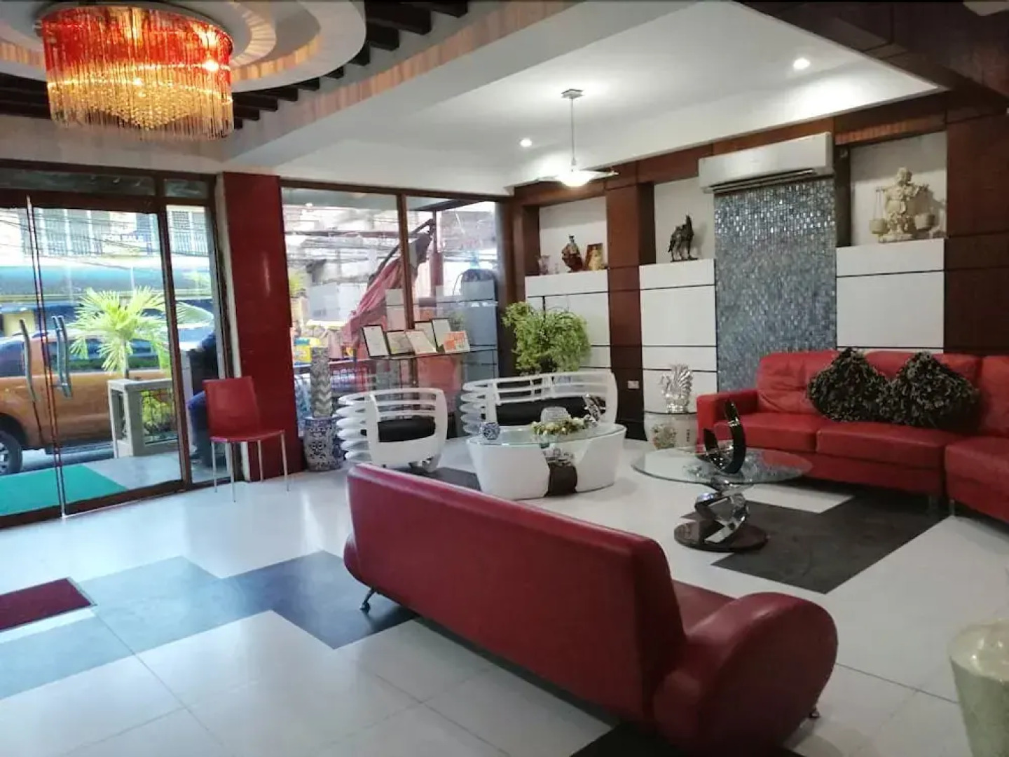 Ey Miners Suites Navarro