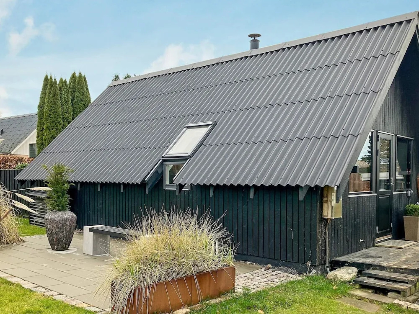 Modern Coastal Retreat in Eno-by Traum