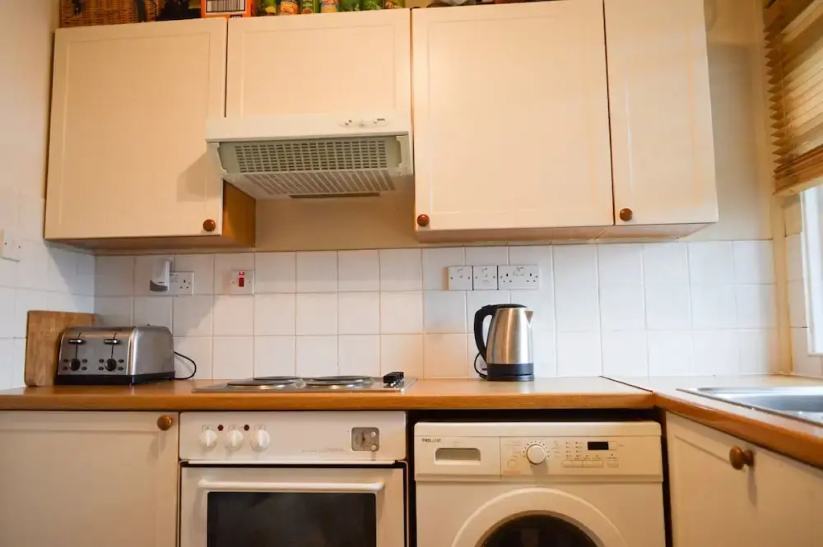 Cosy 1 Bedroom Flat on Gloucester Road North