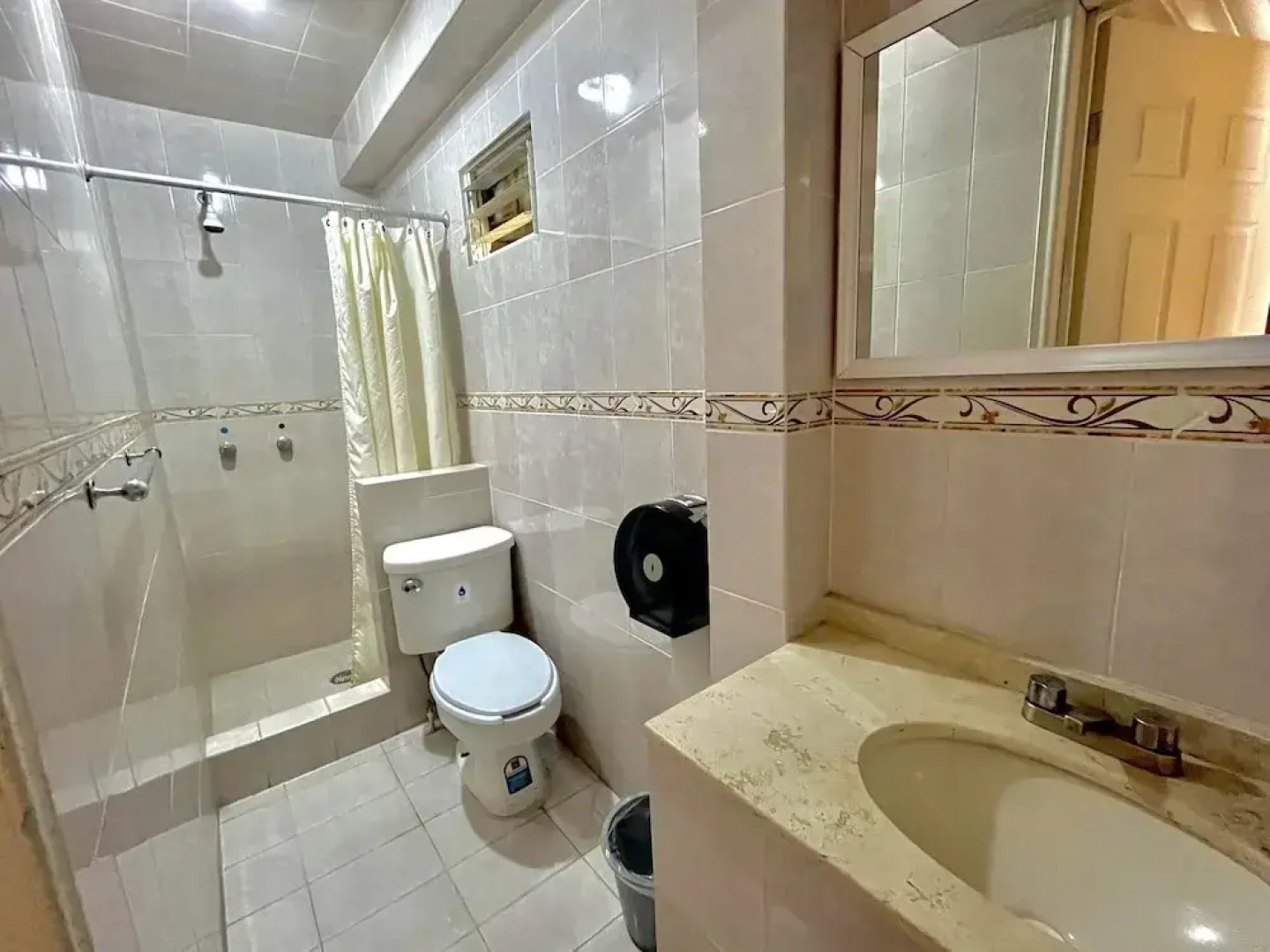 Hotel Suites Santa Teresa