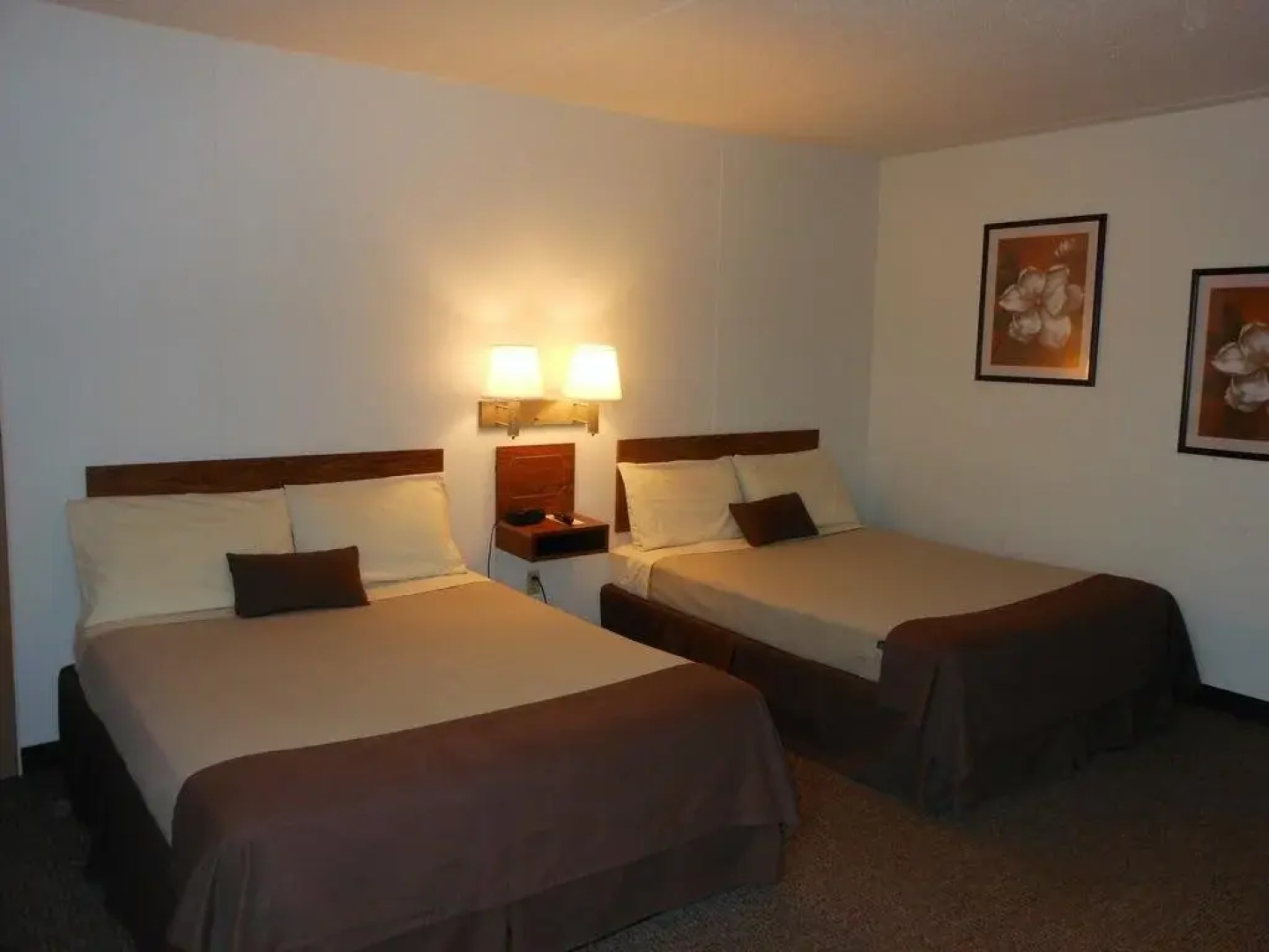 Great American Inn & Suites