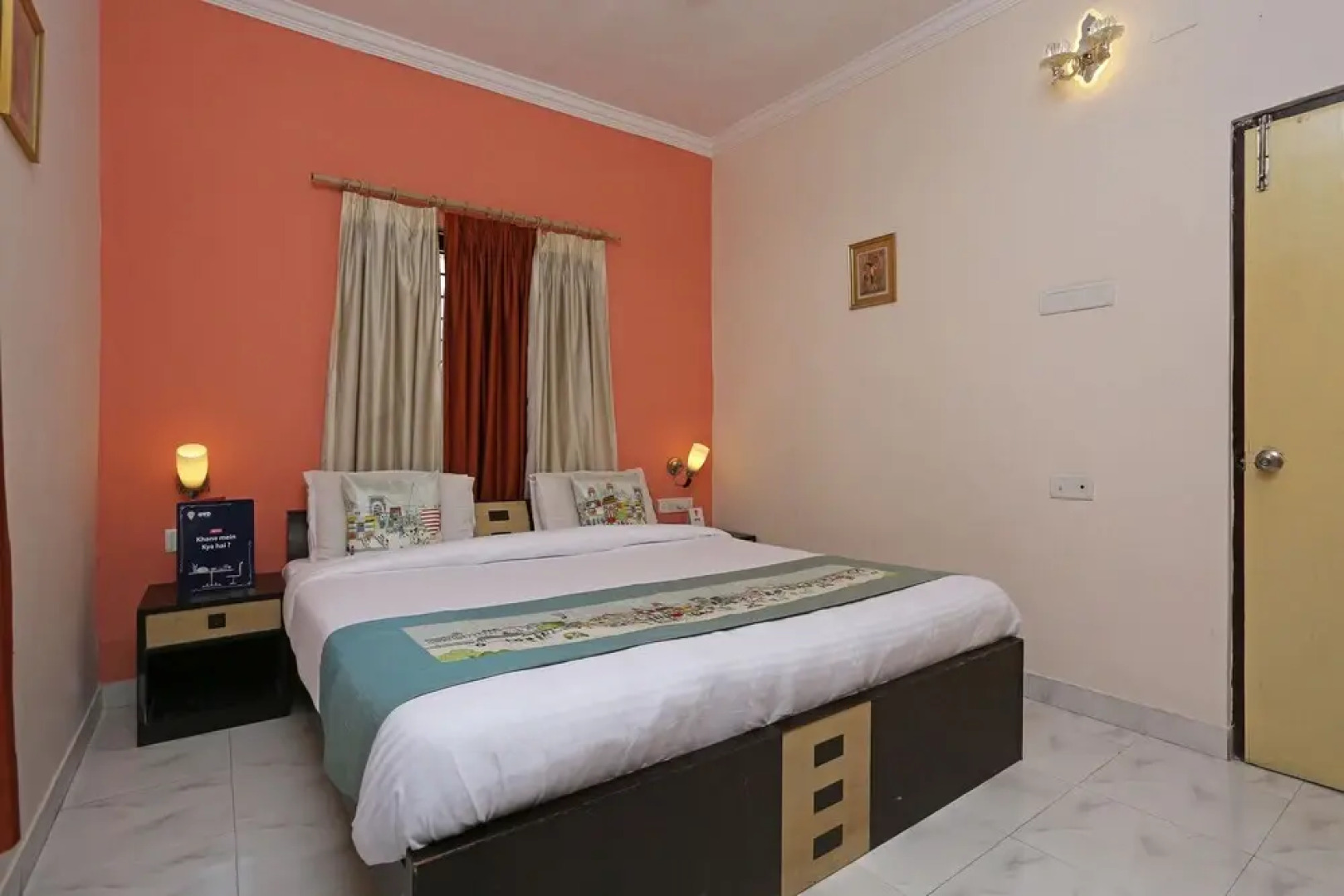 OYO Flagship 172 Forum Mall