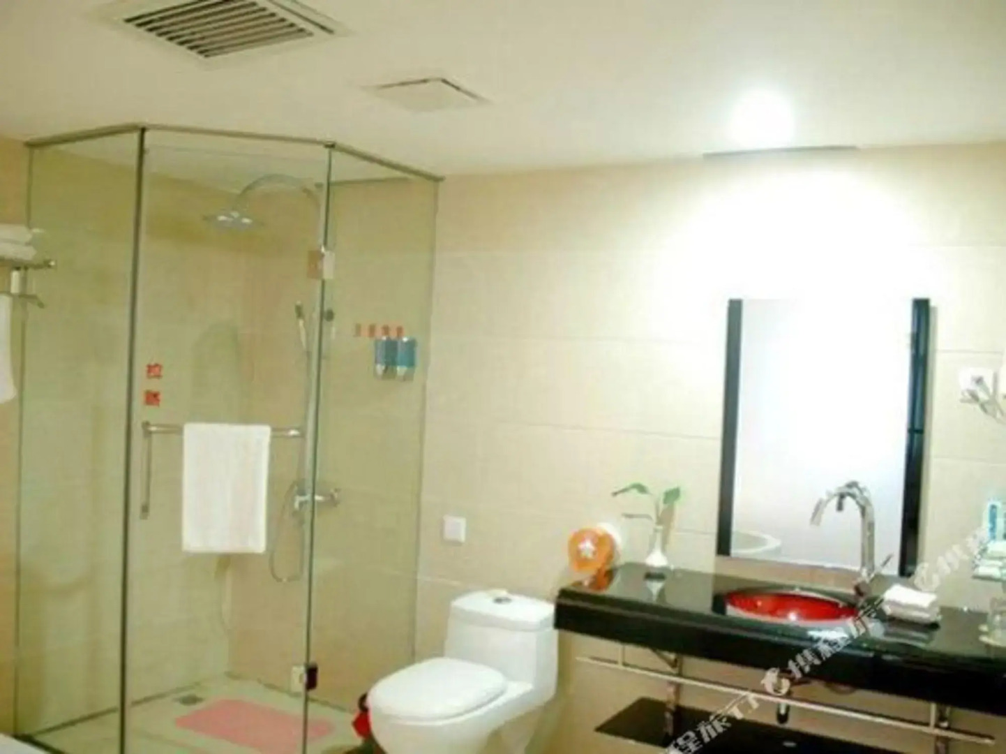 Huang Longshun Hotel