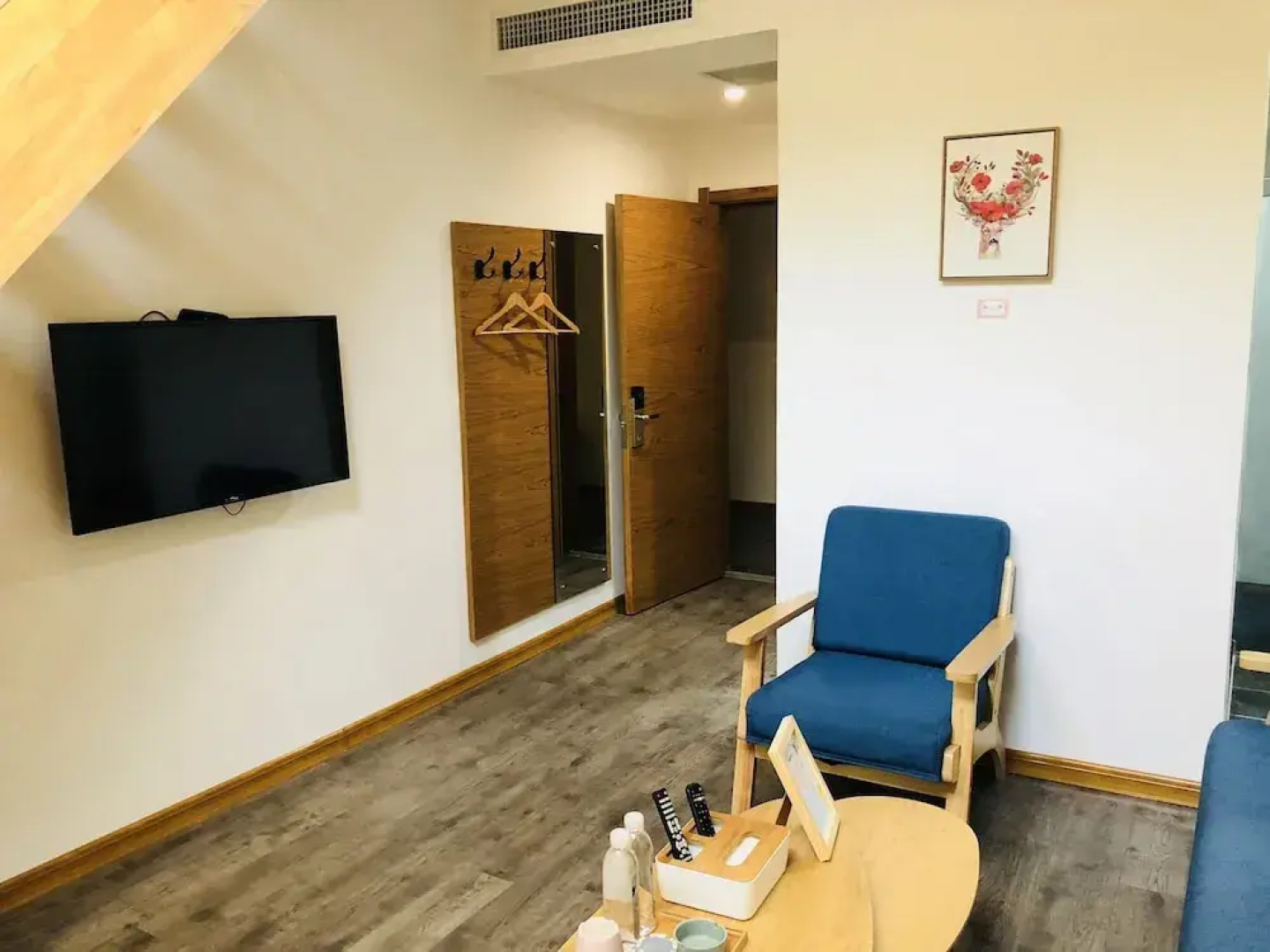 Yijia Youth Hostel