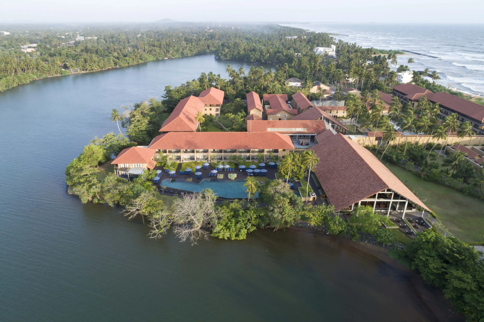 Курортный отель Anantara Kalutara Resort