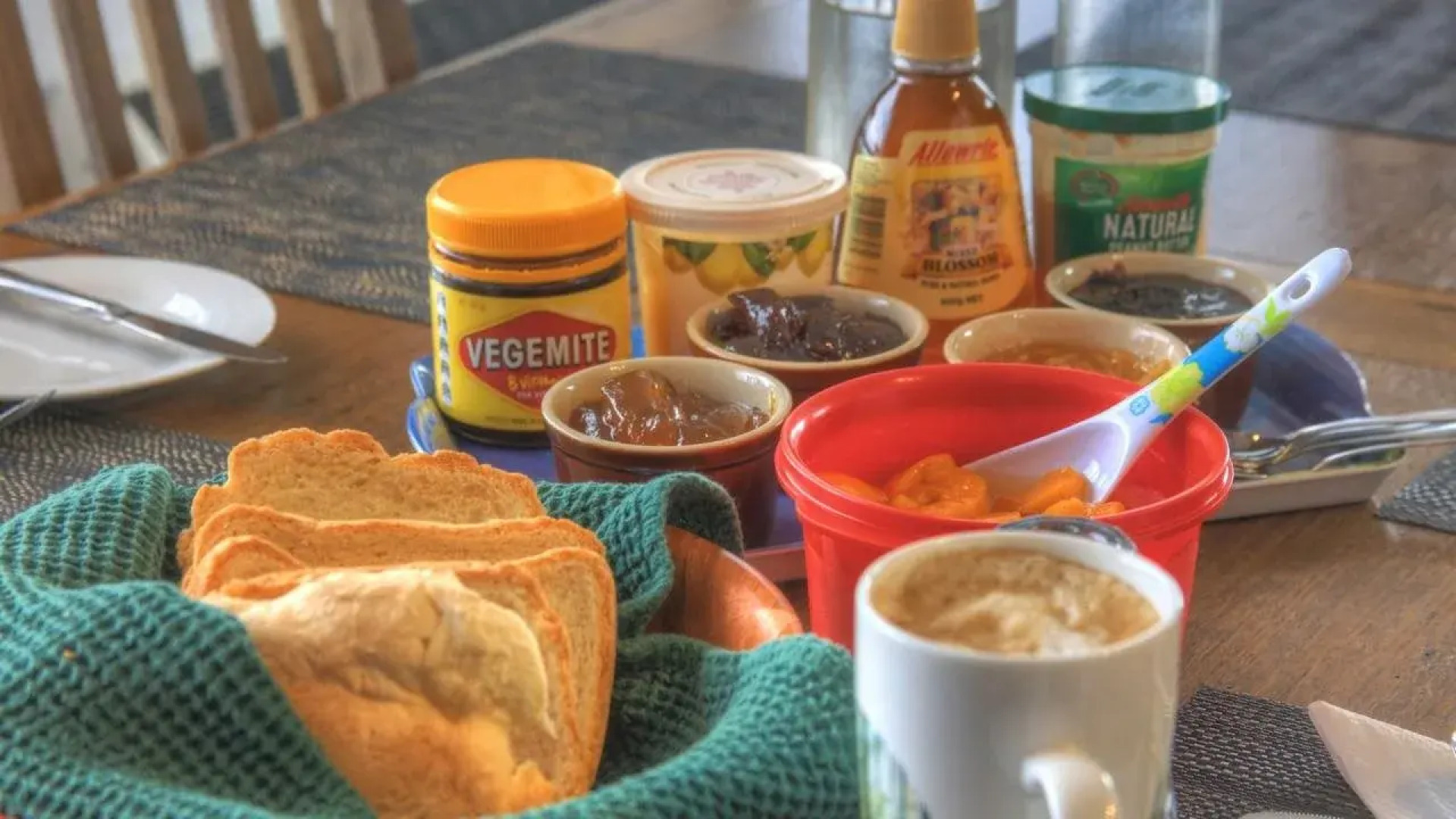 Storm Bay Guest House & Cottage