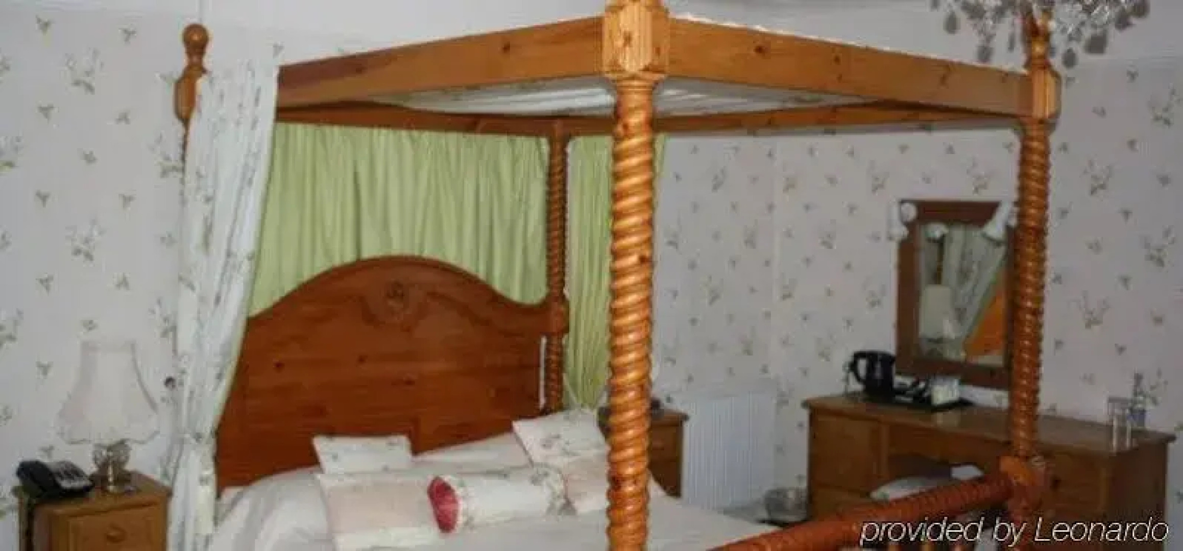 Woodlands Country House