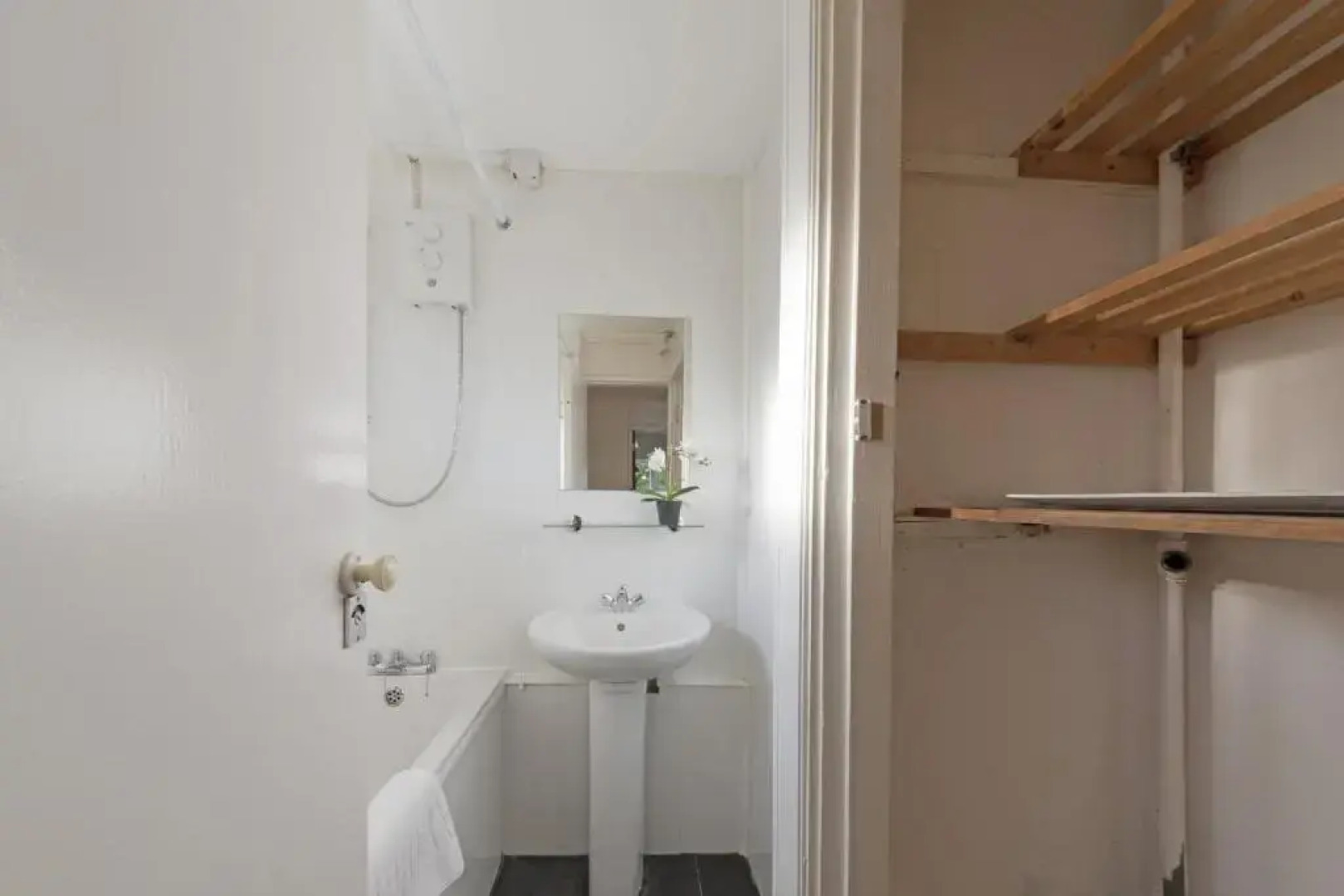 K Suites - Deerswood Avenue