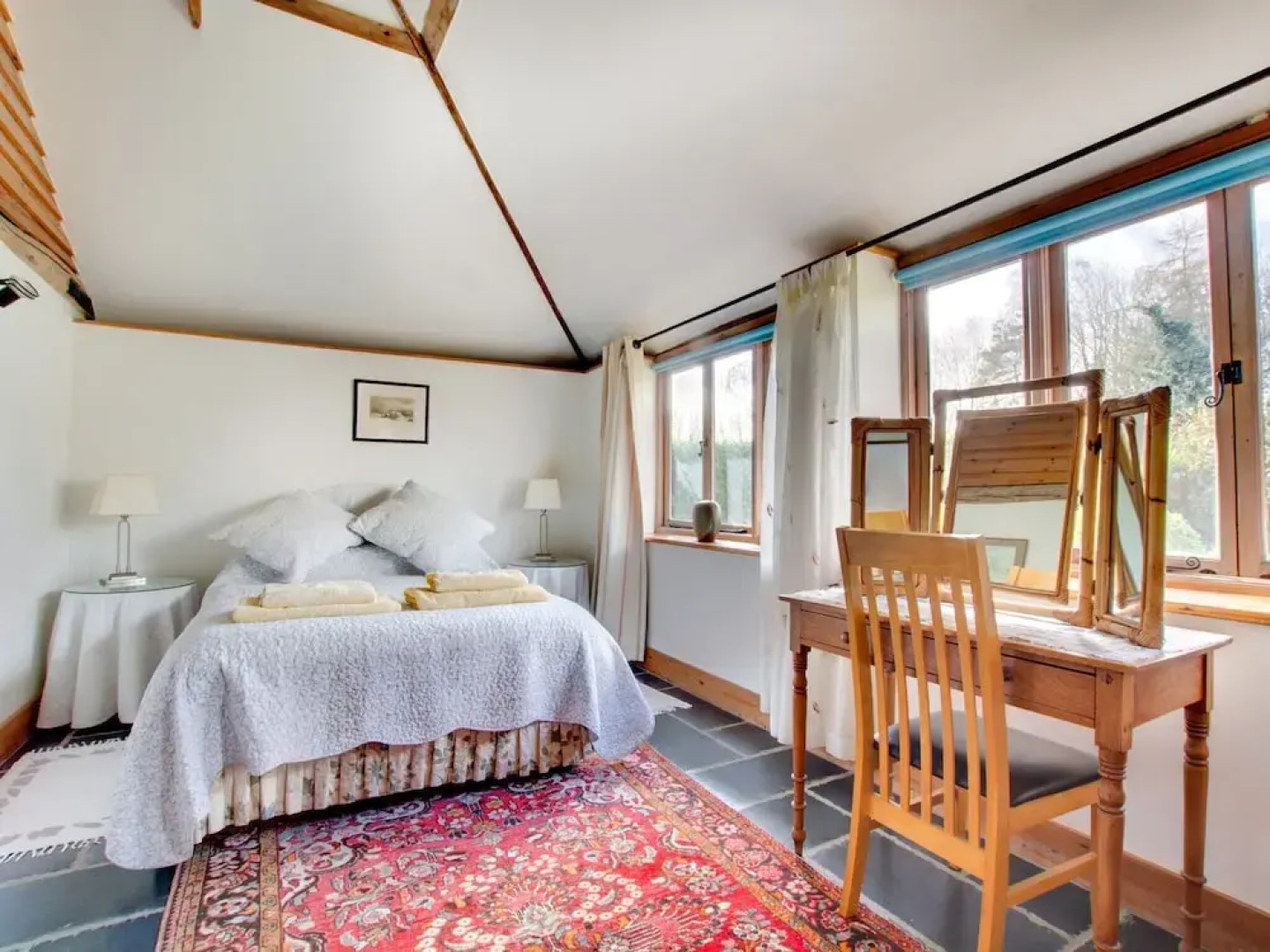 Superb Holiday Home in Broad Street Kent With Graden