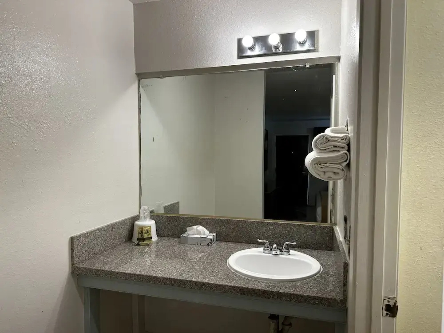 Casa Blanca Express & Suites Cypress Buena Park - Anaheim Area