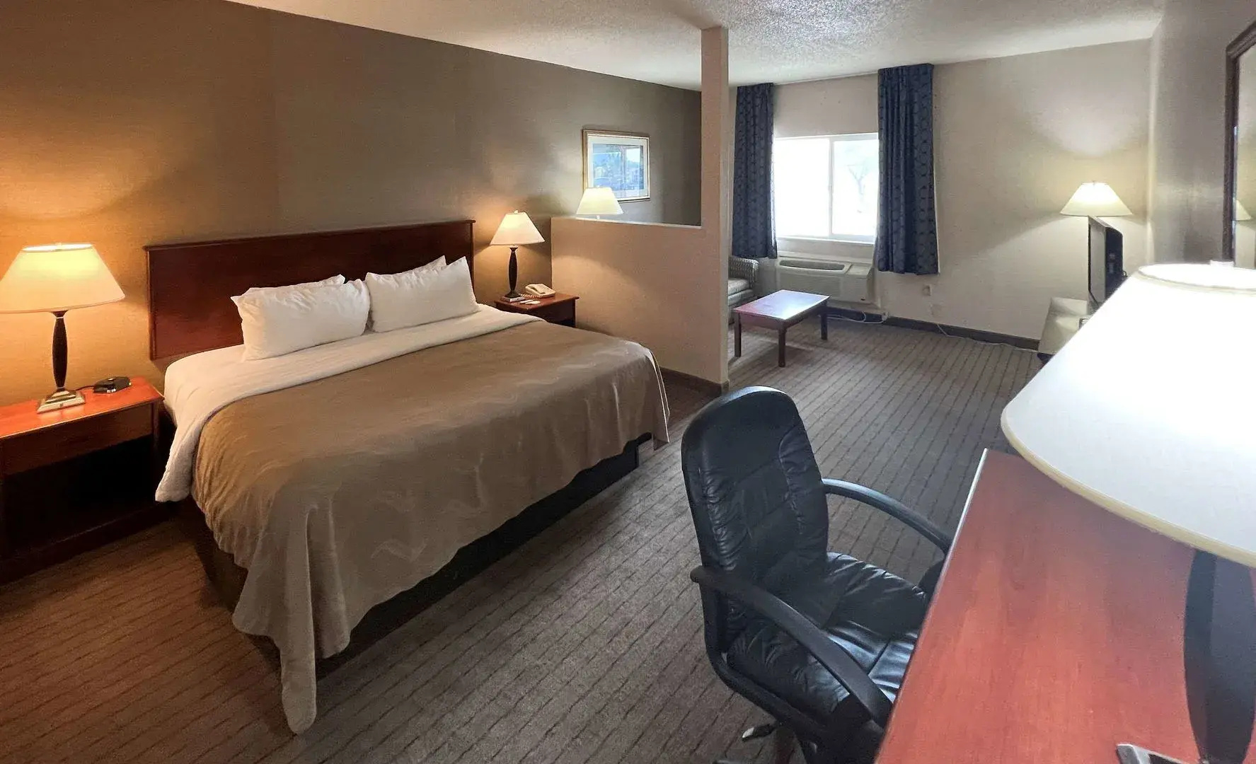 Quality Inn & Suites Grants - I-40
