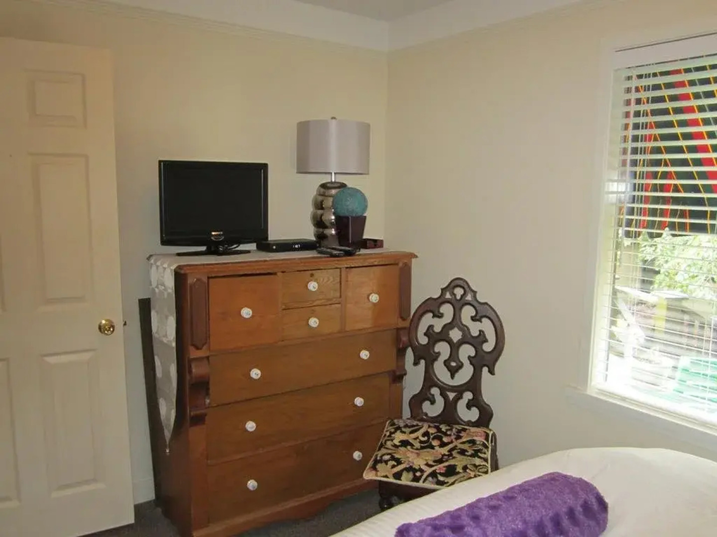 Heathergate Cottage and Suites