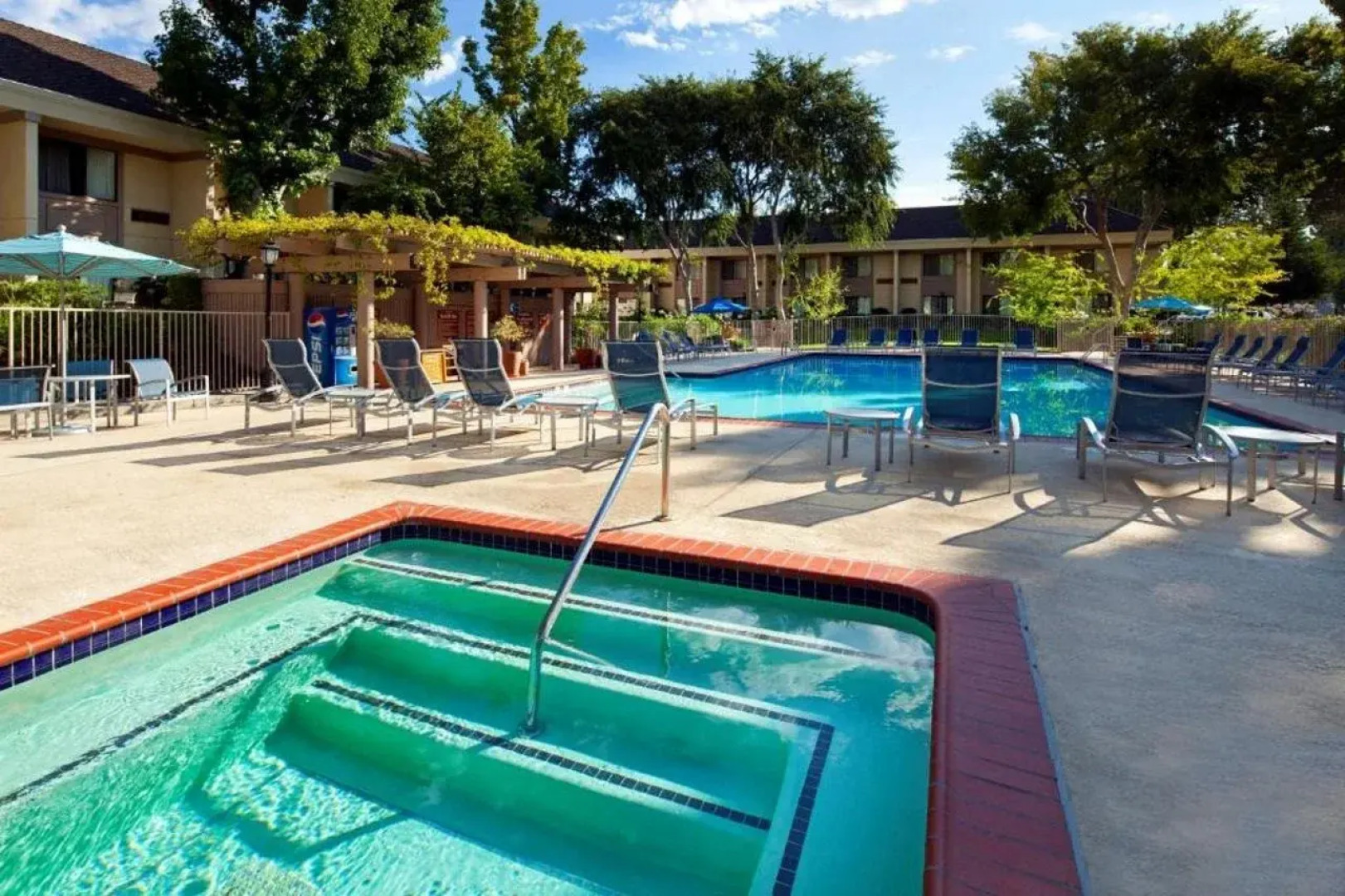 Treehouse Hotel Silicon Valley