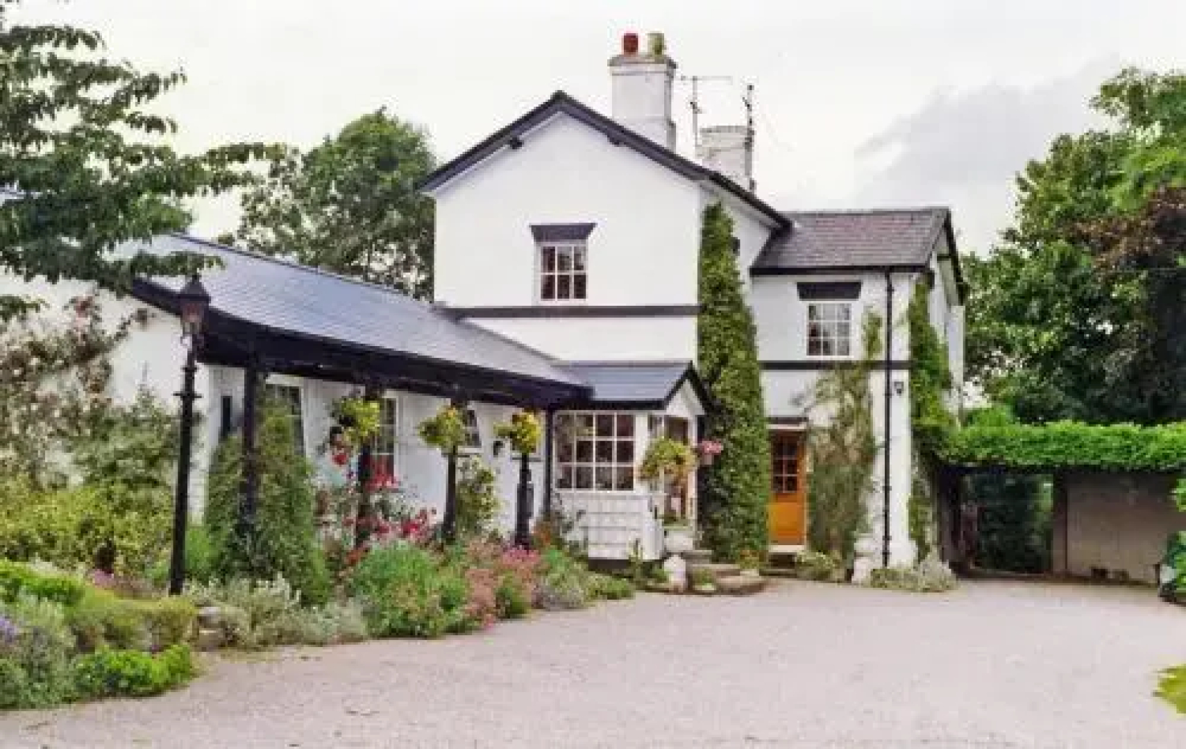 Eyarth Station Guest House