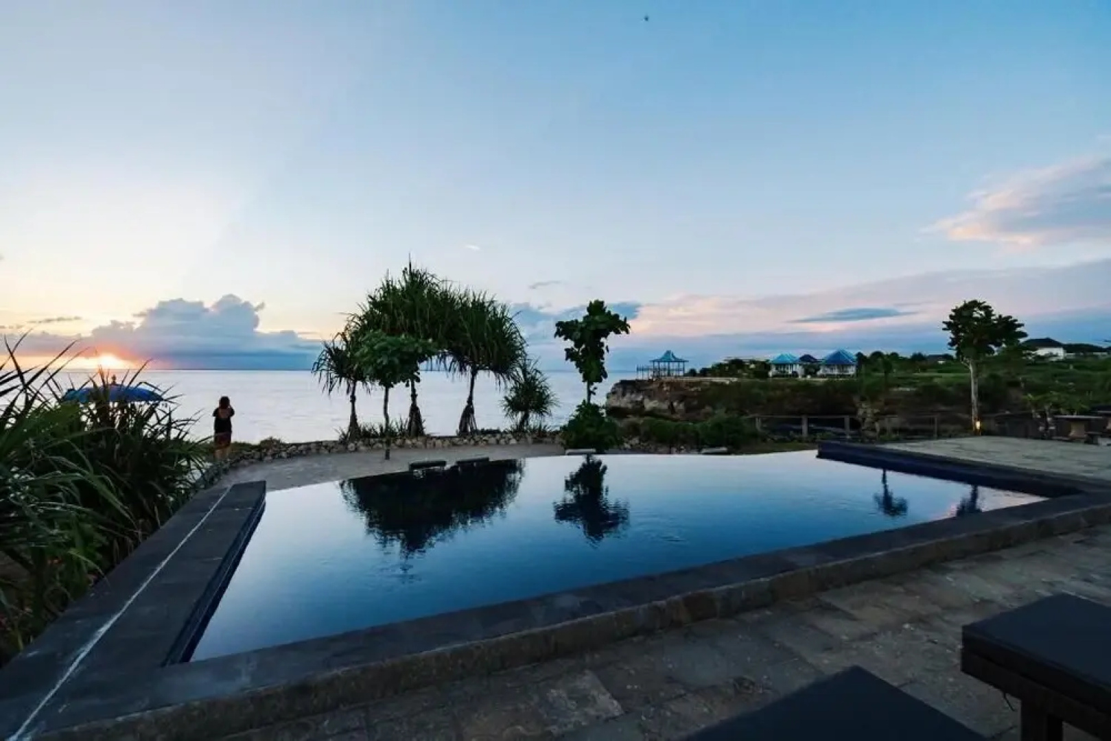 Dodol Lembongan Cliff Sunset