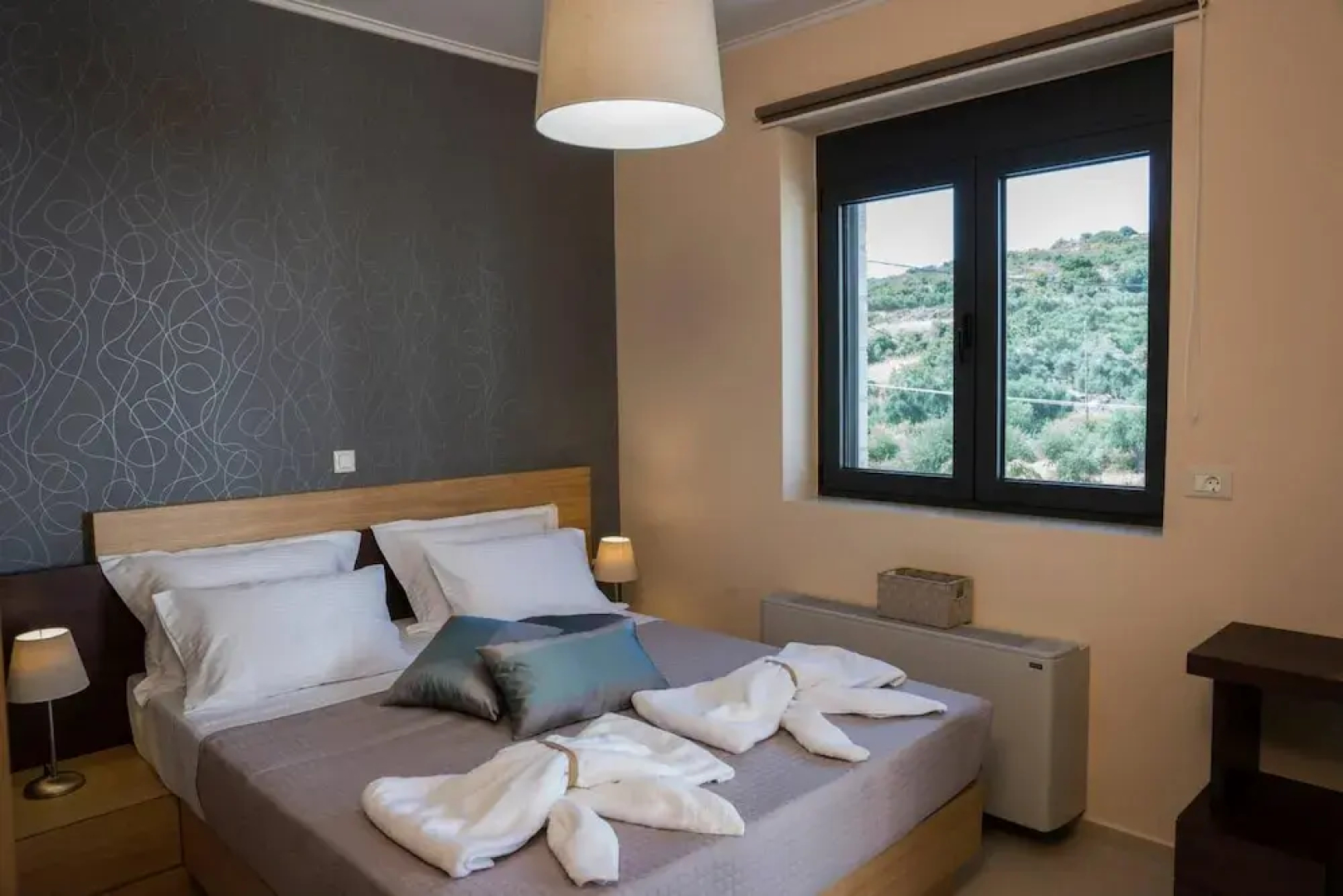 Luxurious Modern Mansion With Private Pool and Sauna 200m From Beach